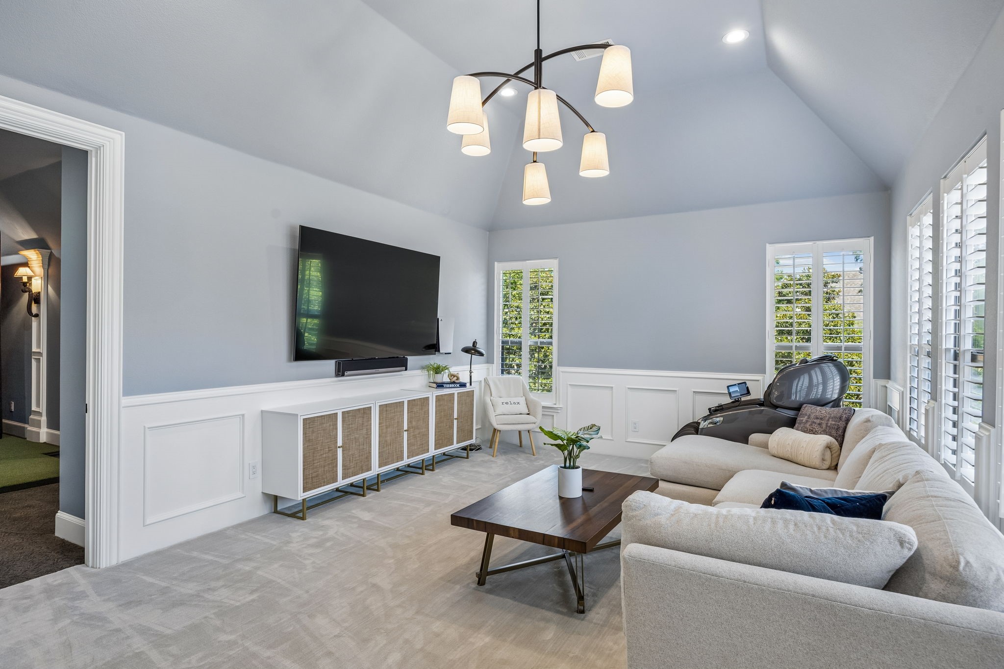 7013 Peters Path