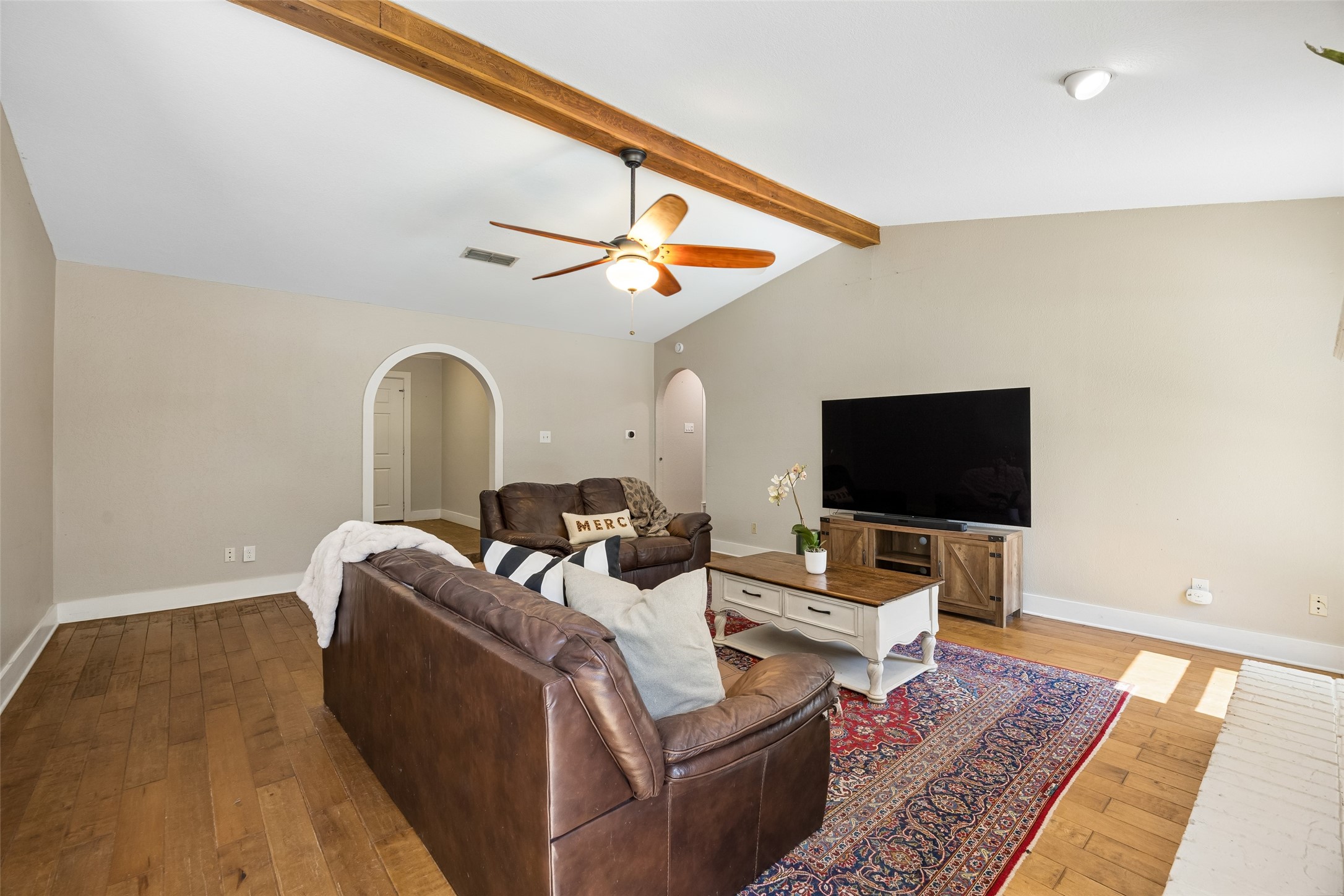 1203 Oakwood Trail