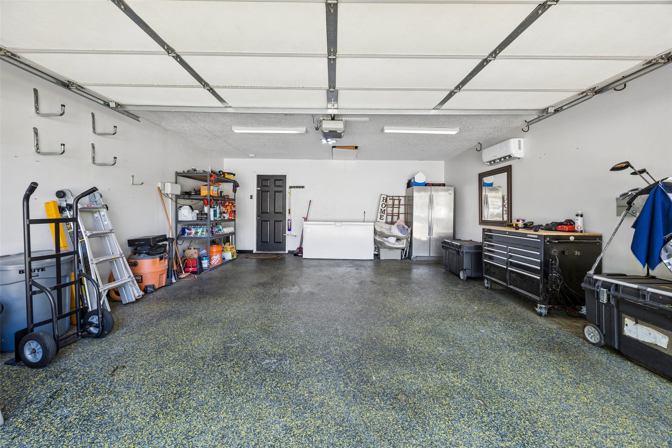 1203 Oakwood Trail