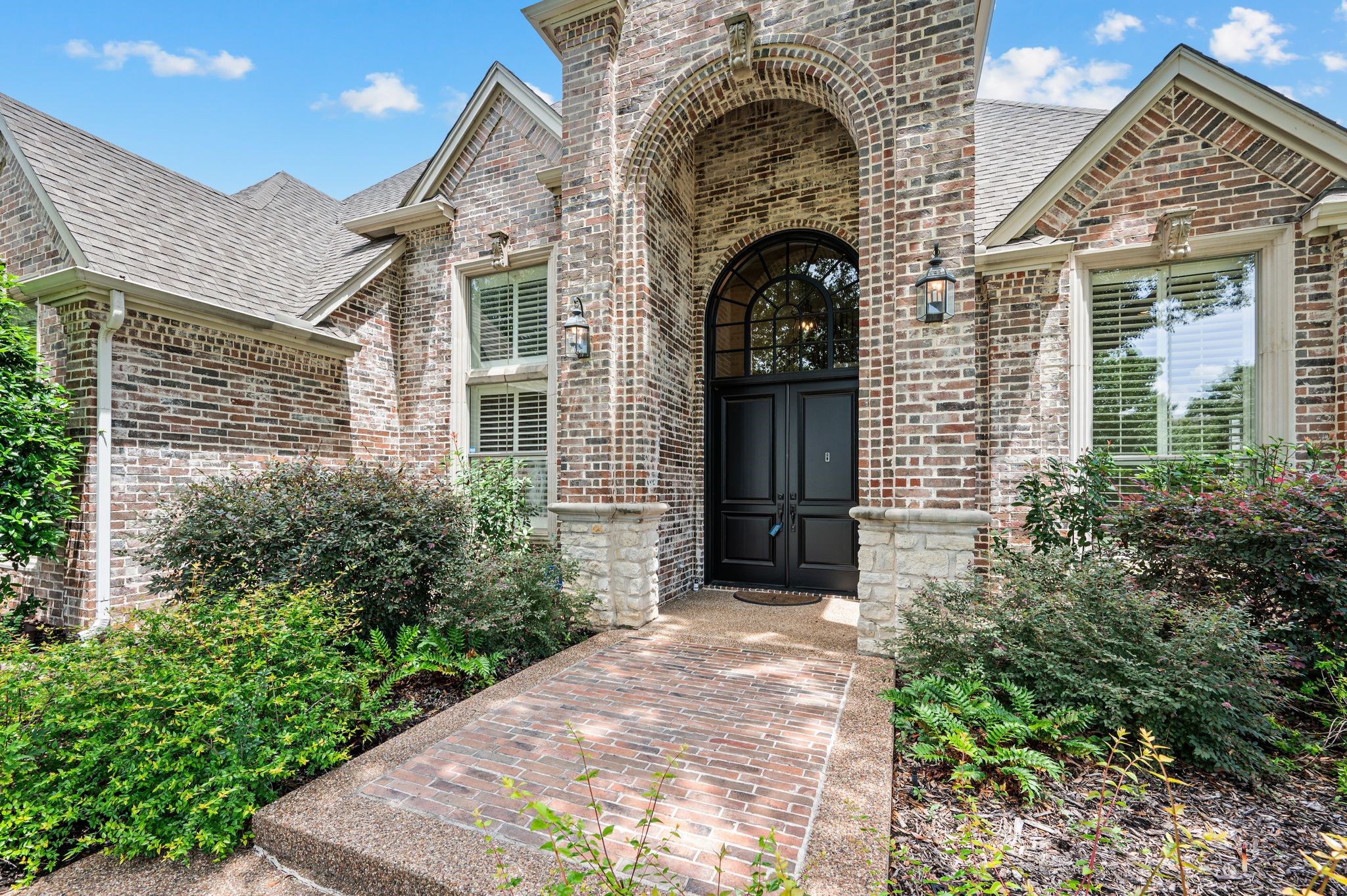 1111 Calais Drive