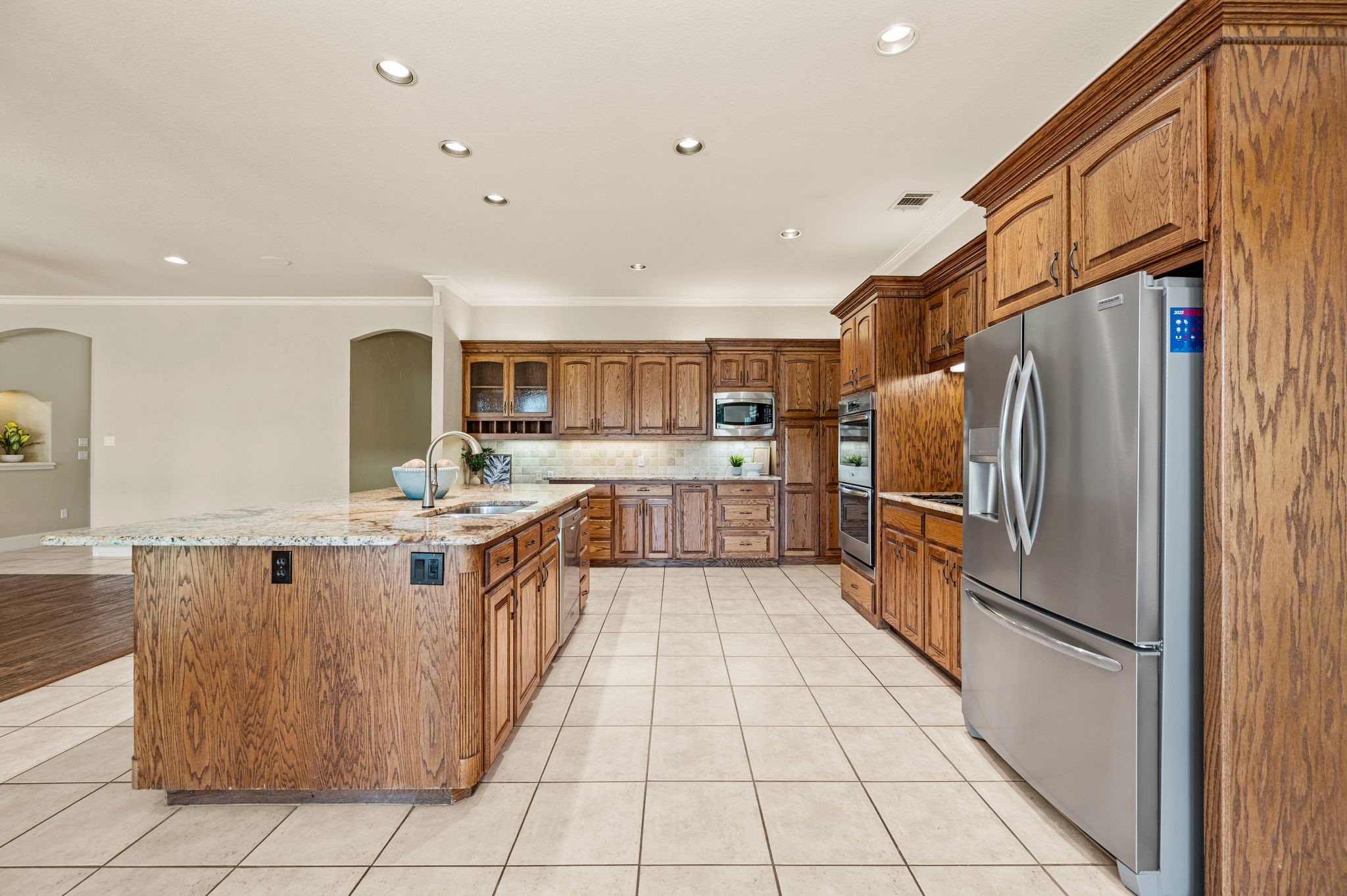 1111 Calais Drive