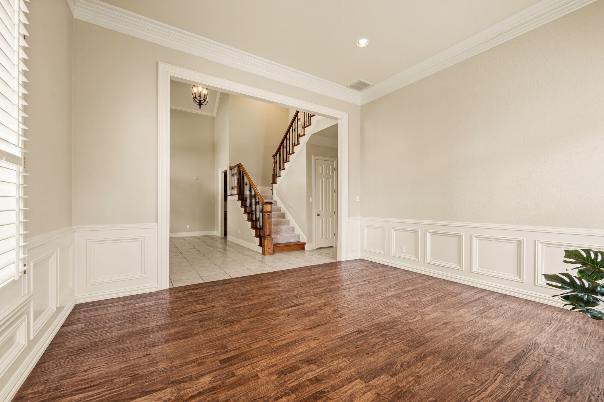 1111 Calais Drive