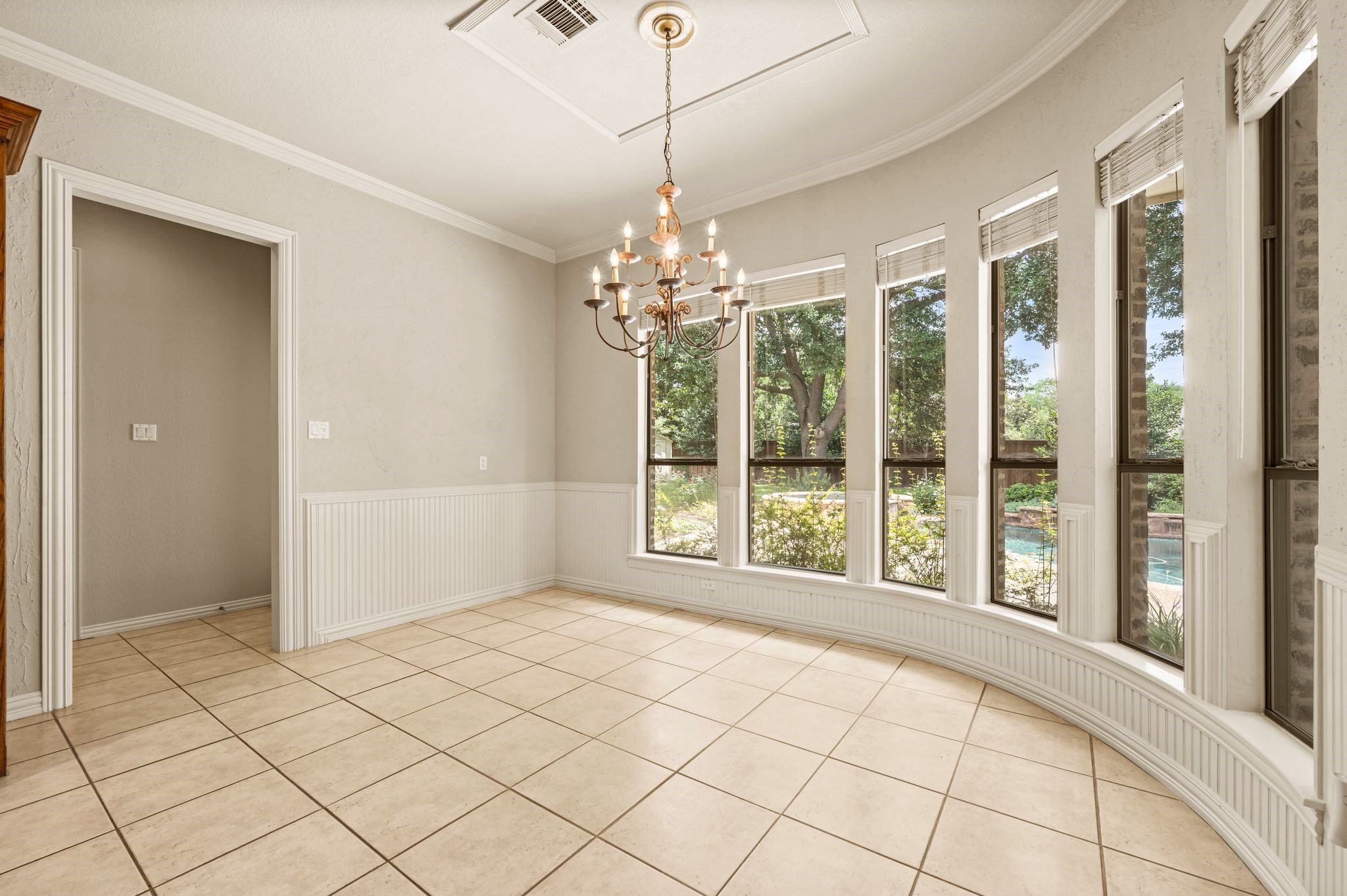 1111 Calais Drive