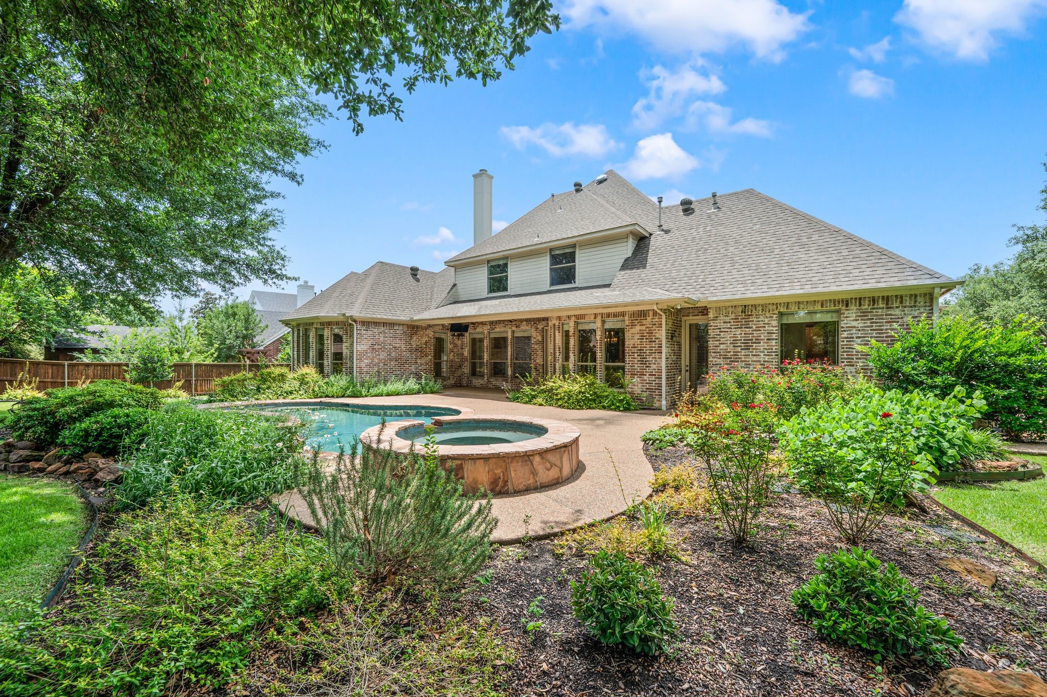 1111 Calais Drive