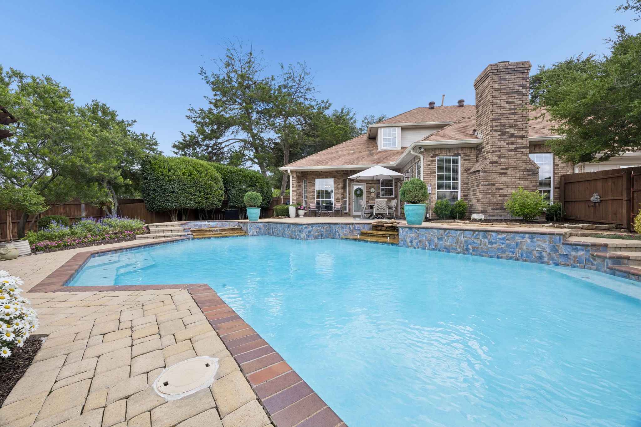 809 Newport Way