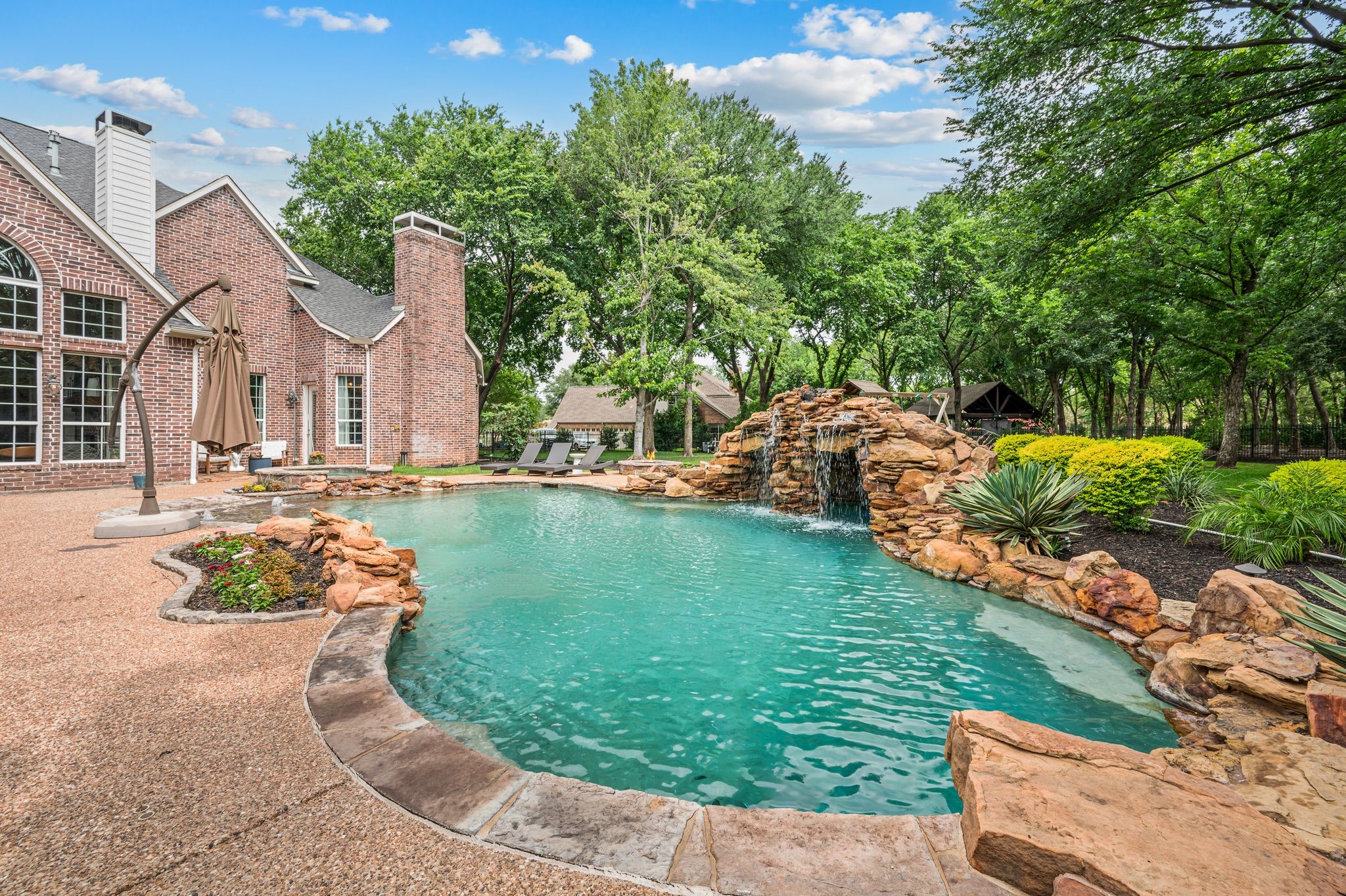 811 Longhorn Hollow