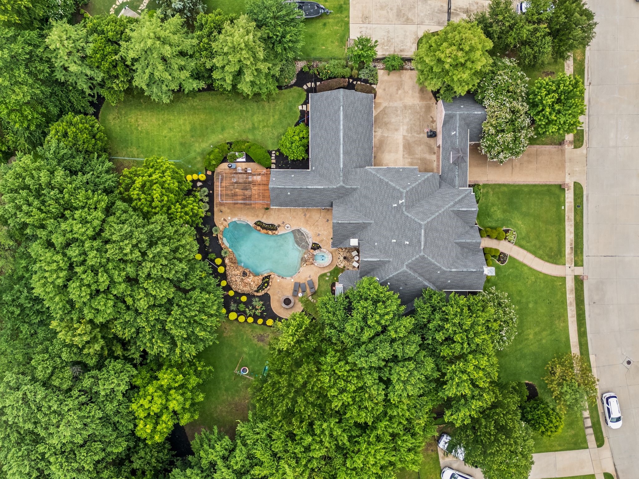 811 Longhorn Hollow
