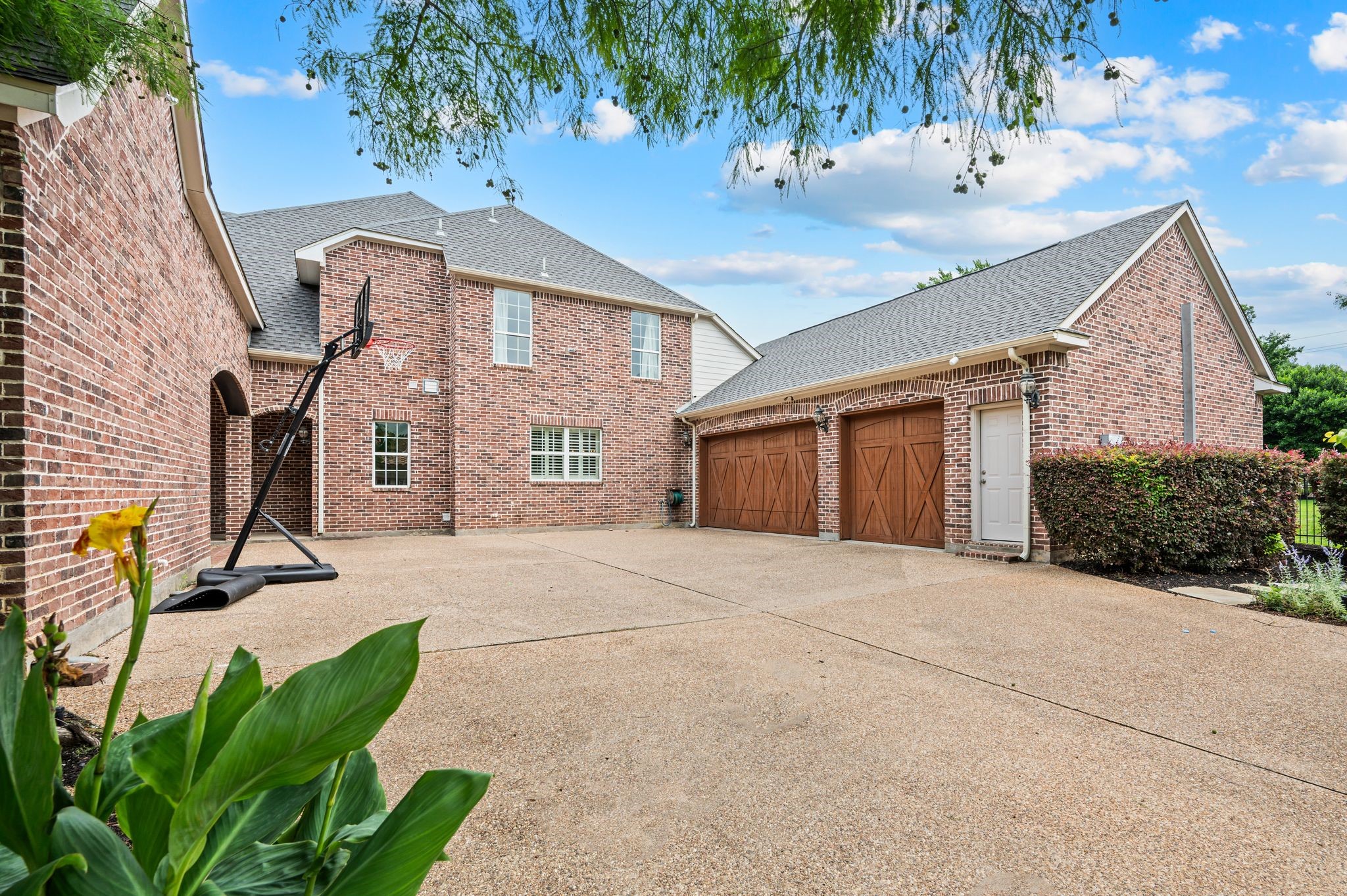 811 Longhorn Hollow