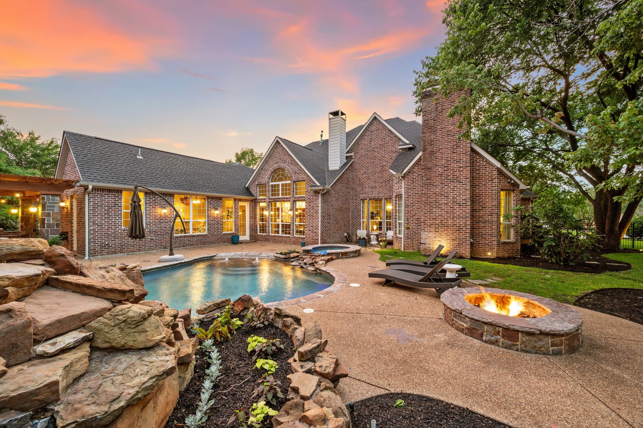 811 Longhorn Hollow