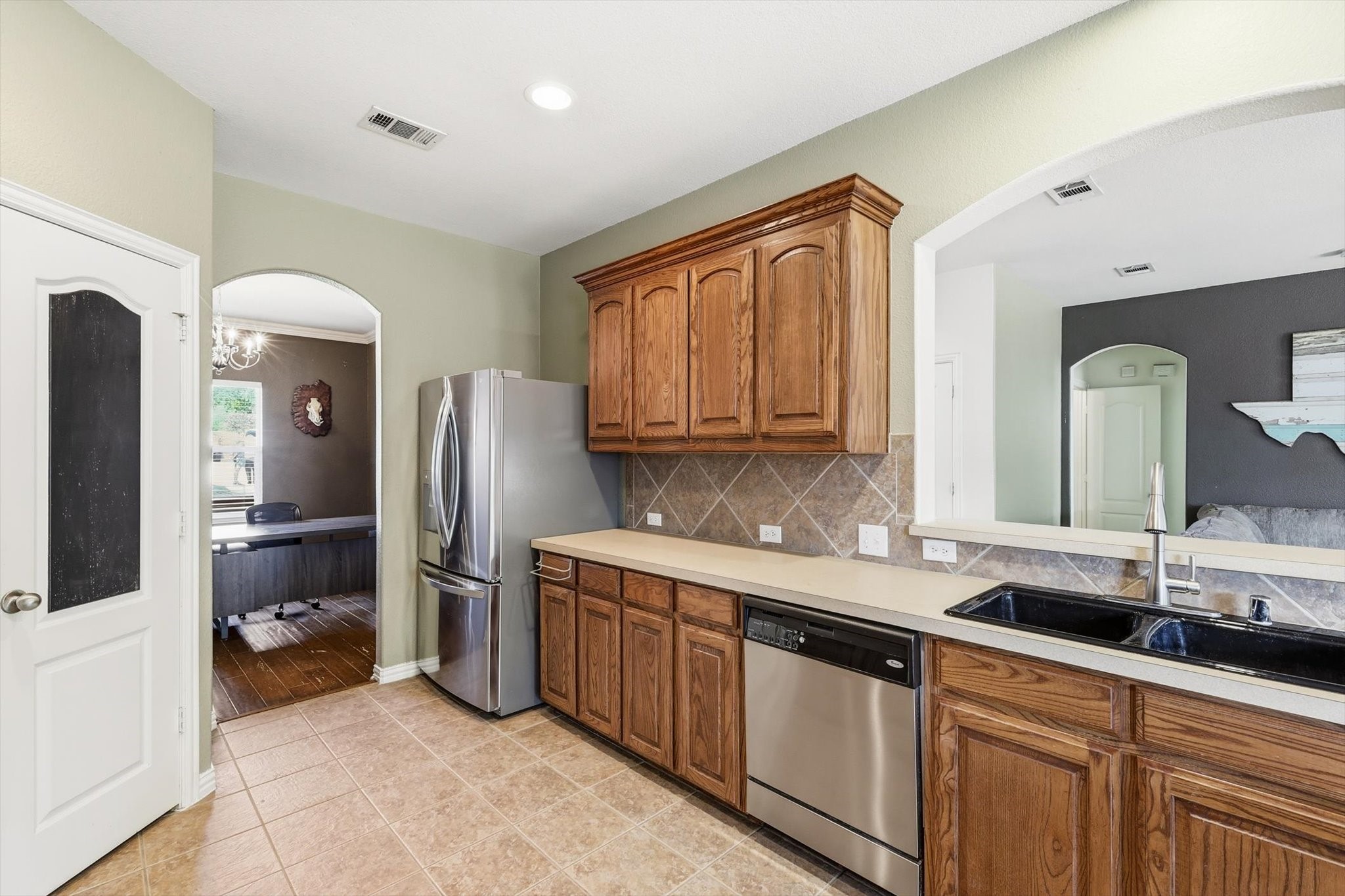 7404 Rocky Ford Road
