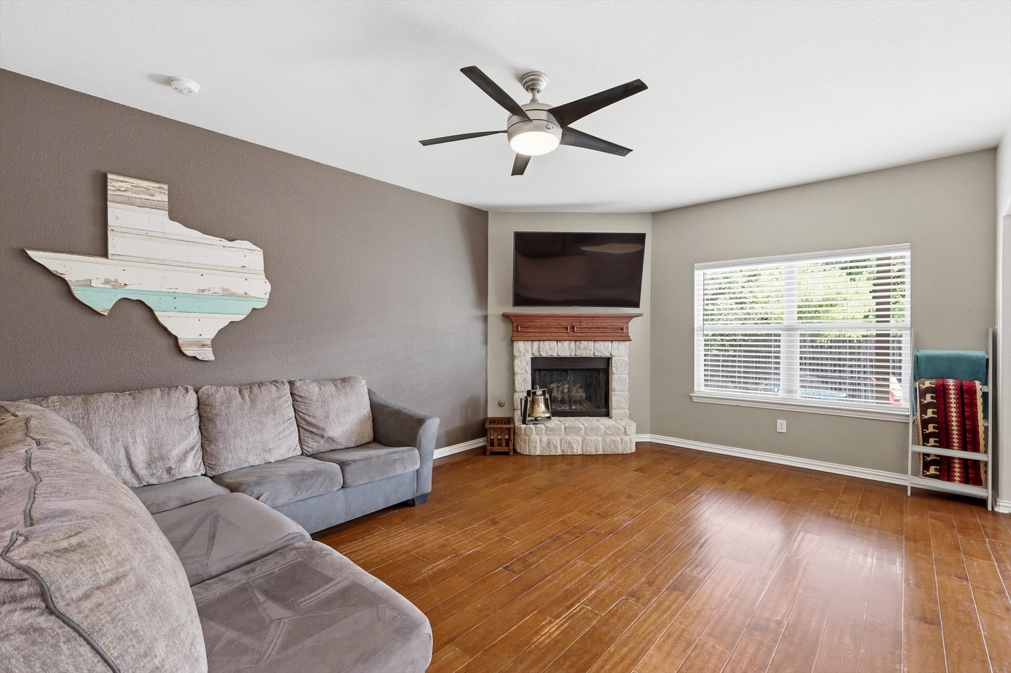 7404 Rocky Ford Road