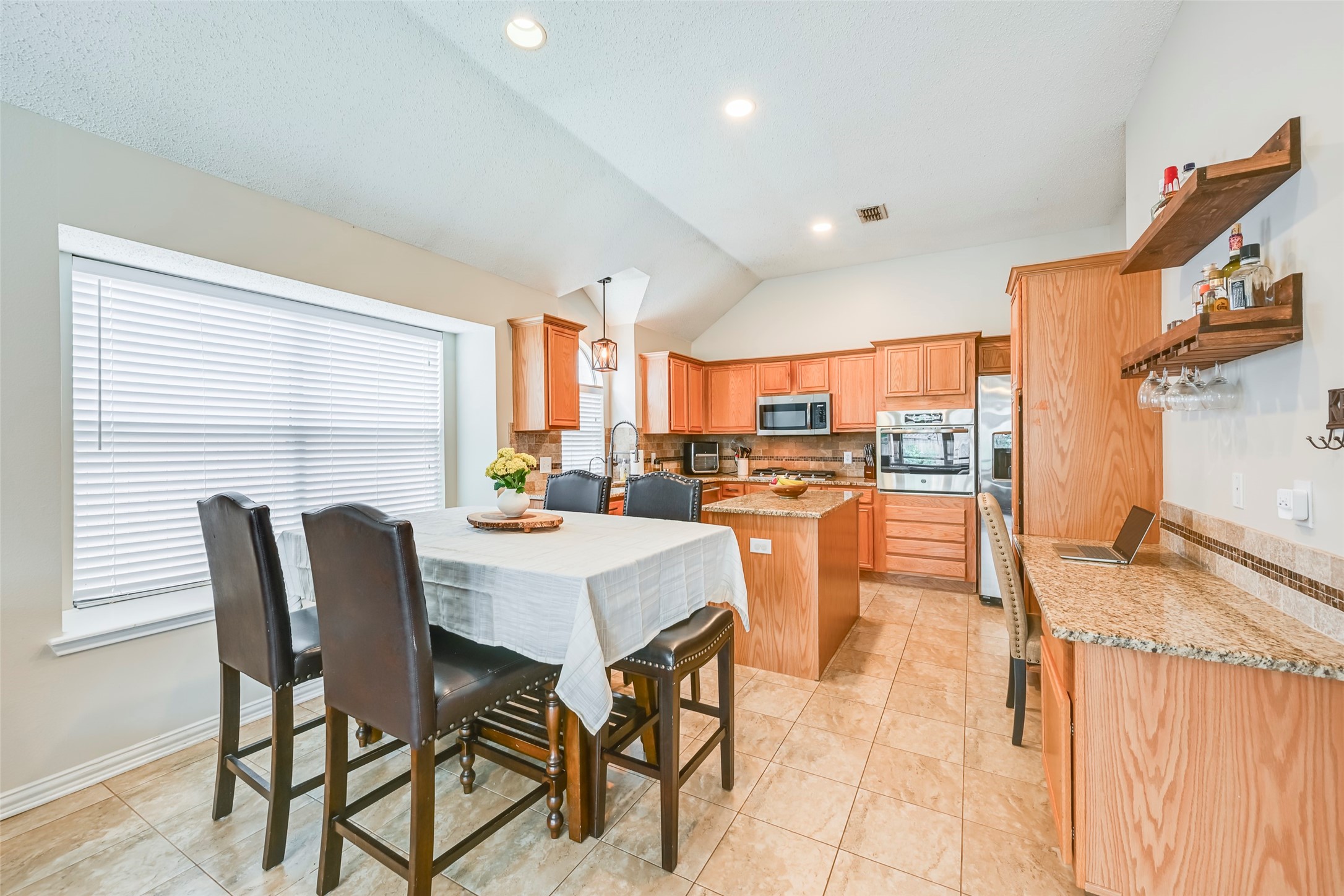 5713 Trinity Lane