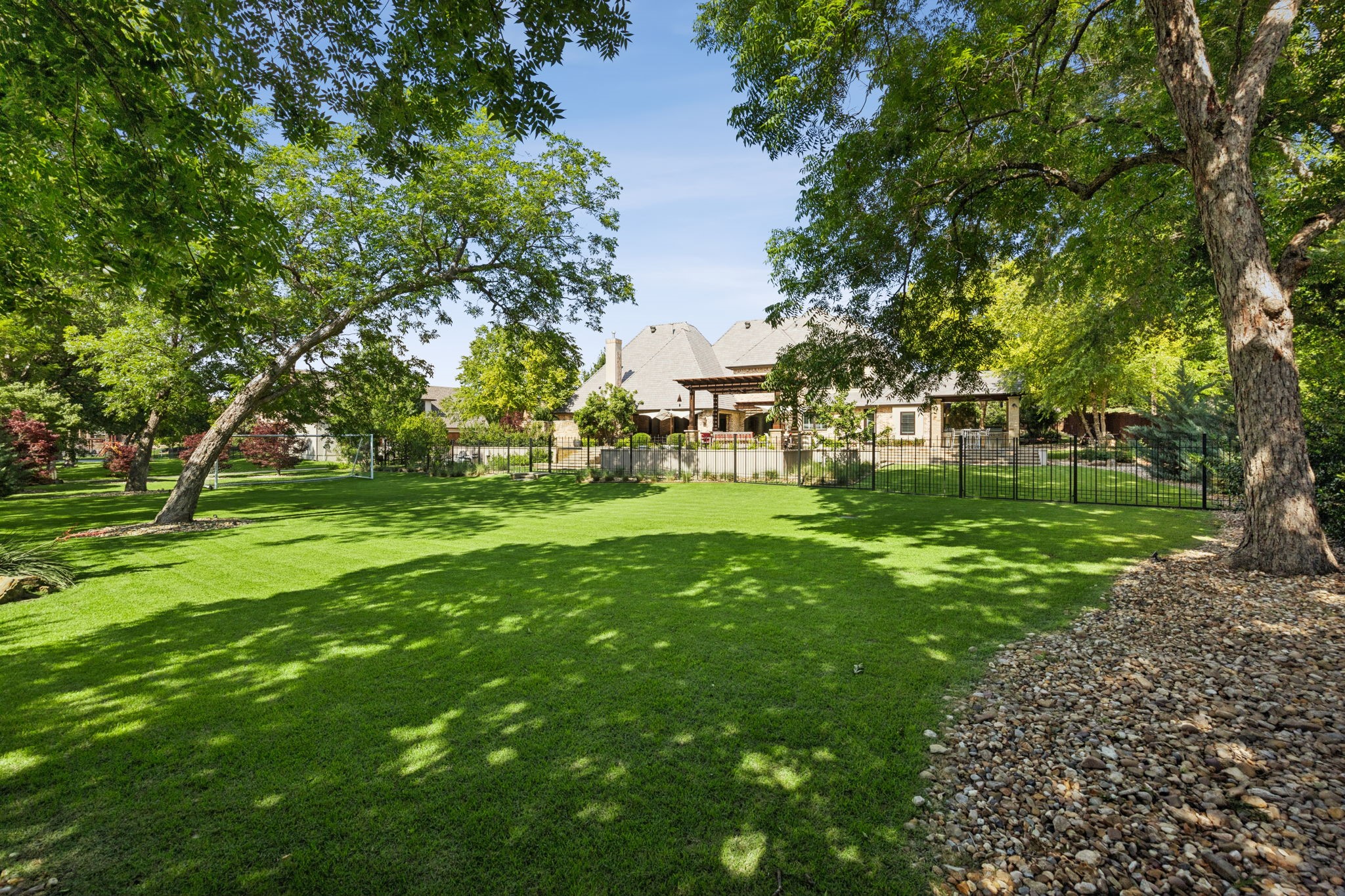 1500 Glenmeade Court