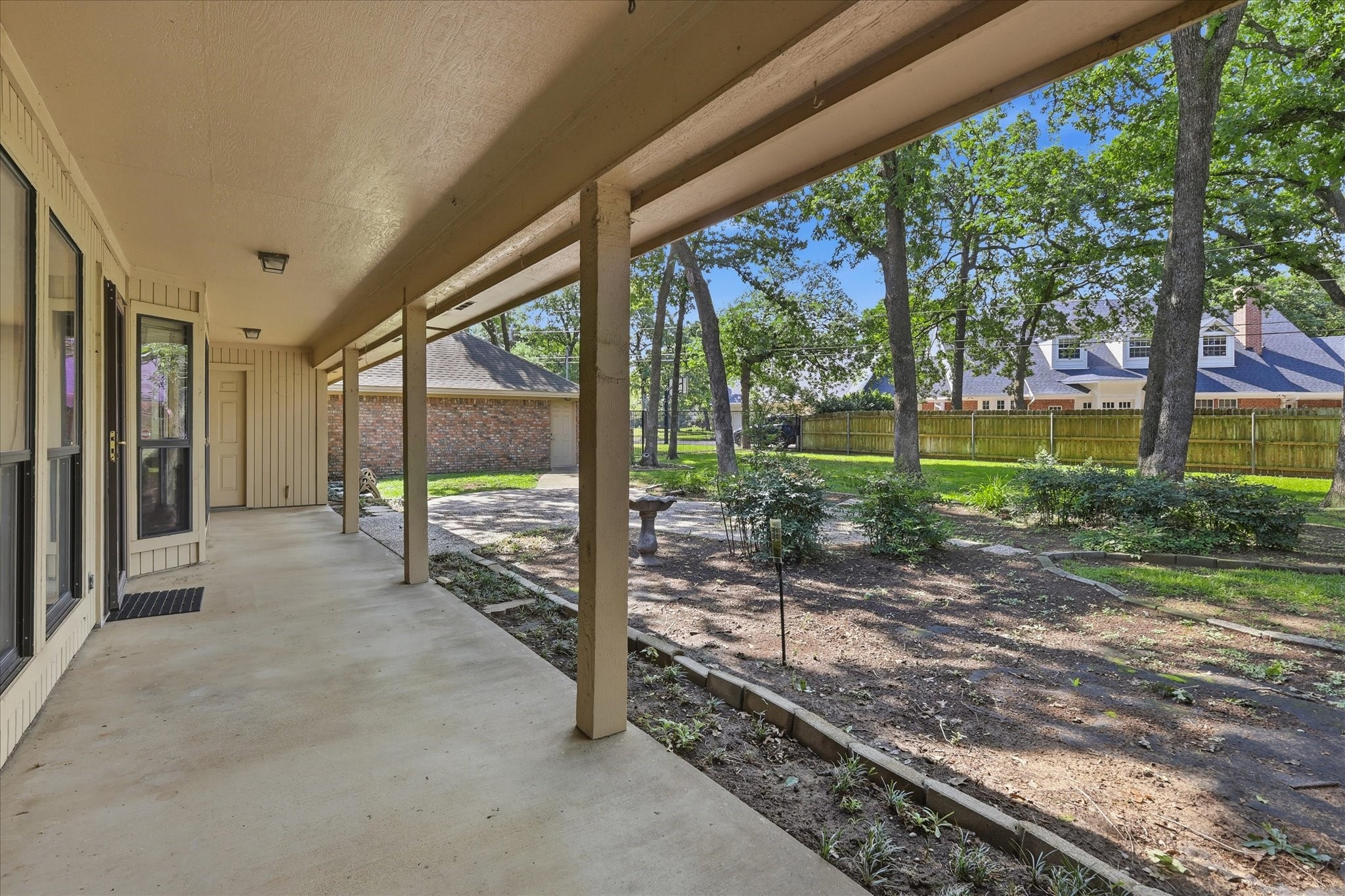 875 Lake Wood Drive