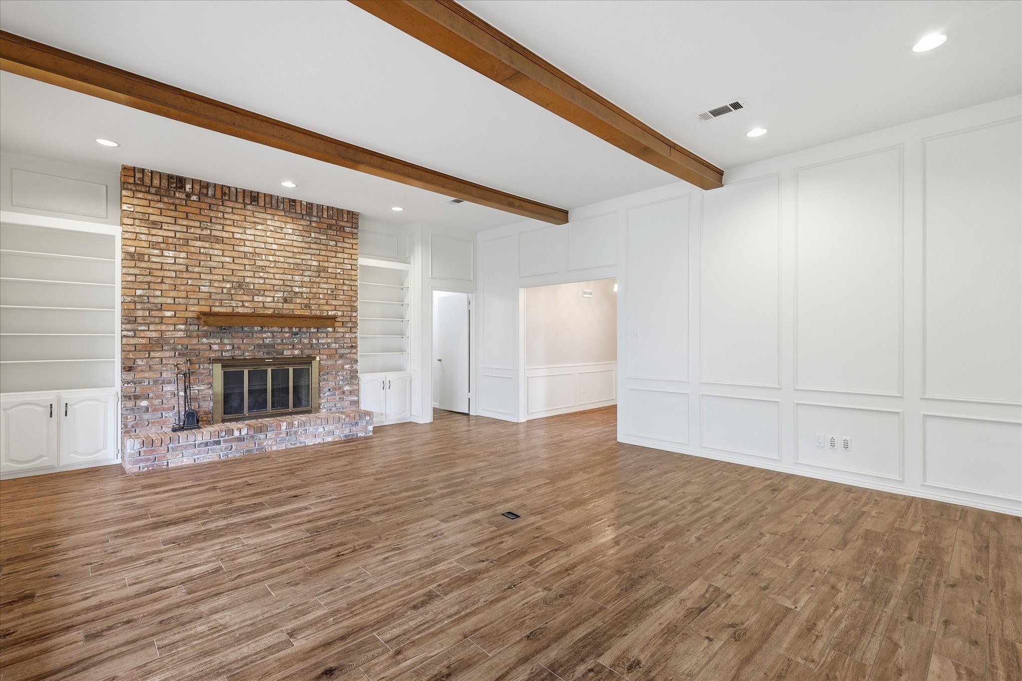 875 Lake Wood Drive