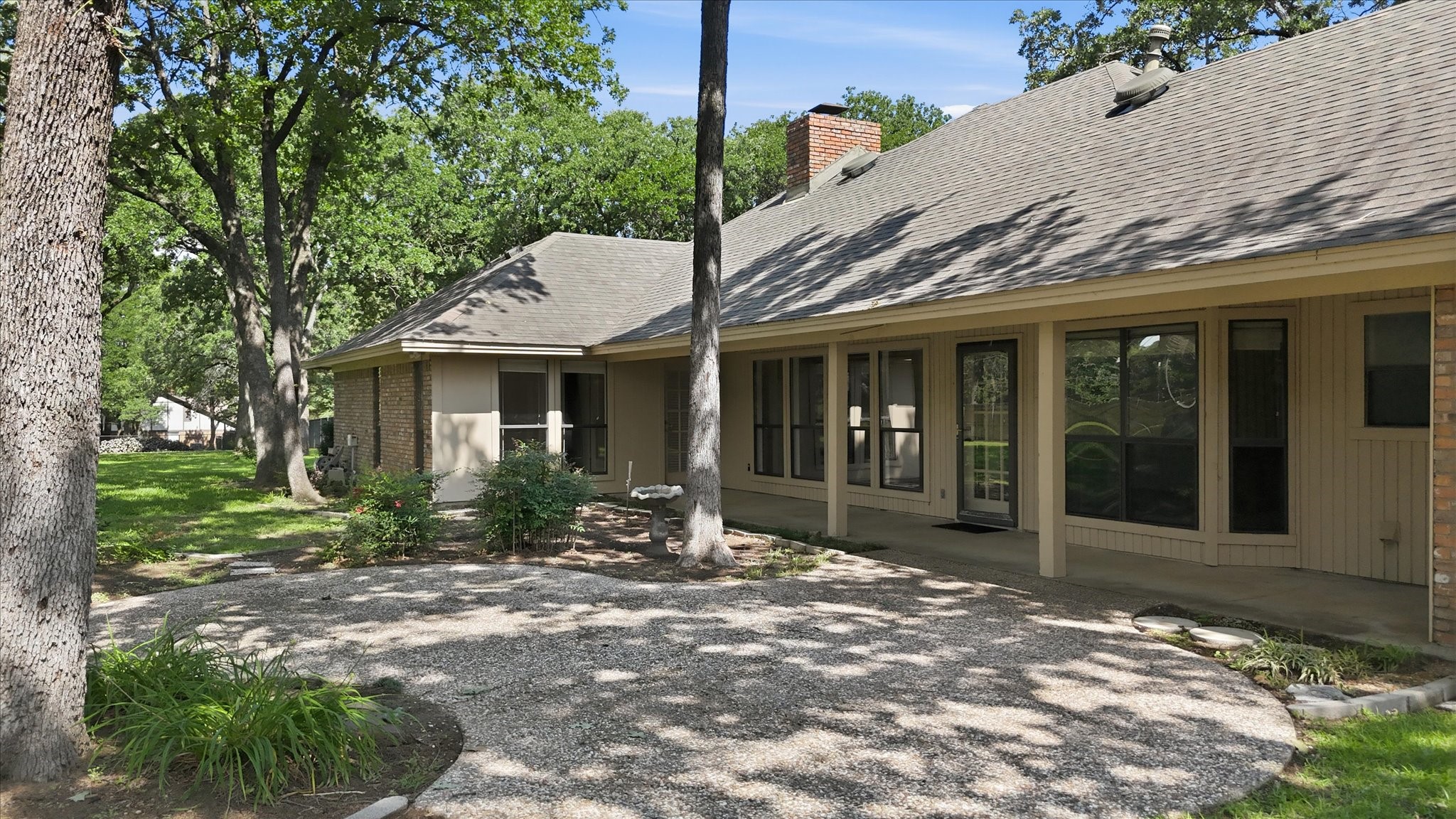 875 Lake Wood Drive