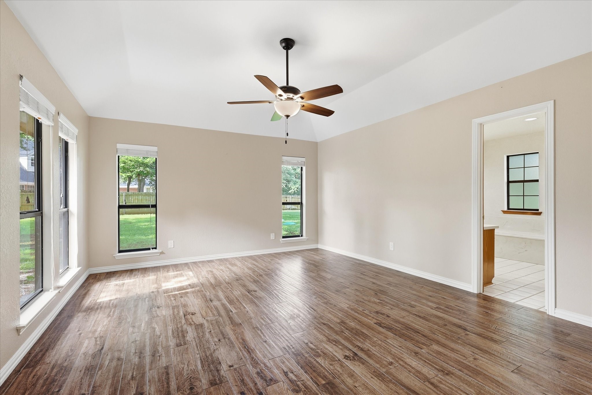 875 Lake Wood Drive