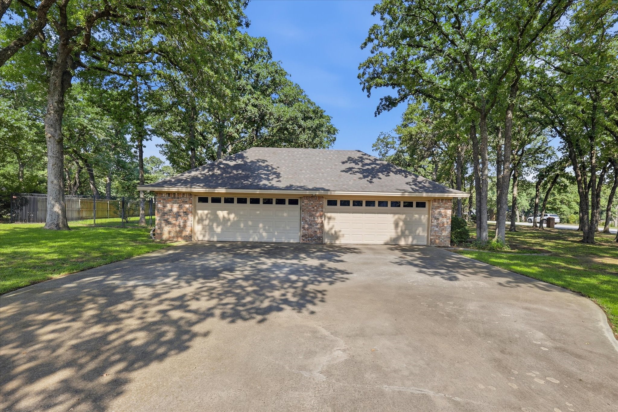 875 Lake Wood Drive
