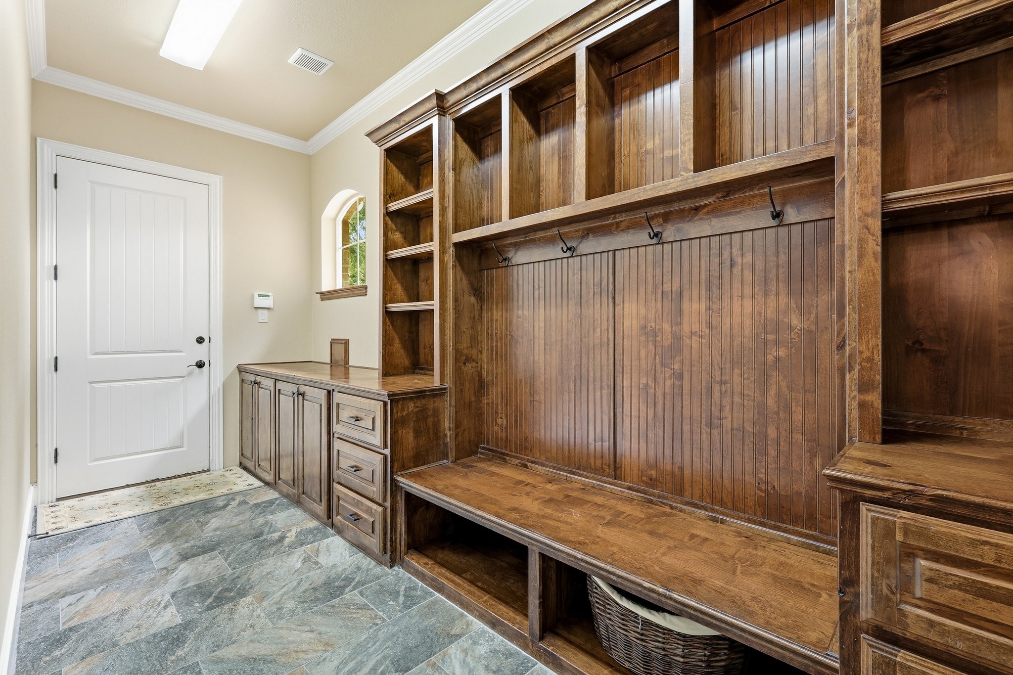7 Hillview Court