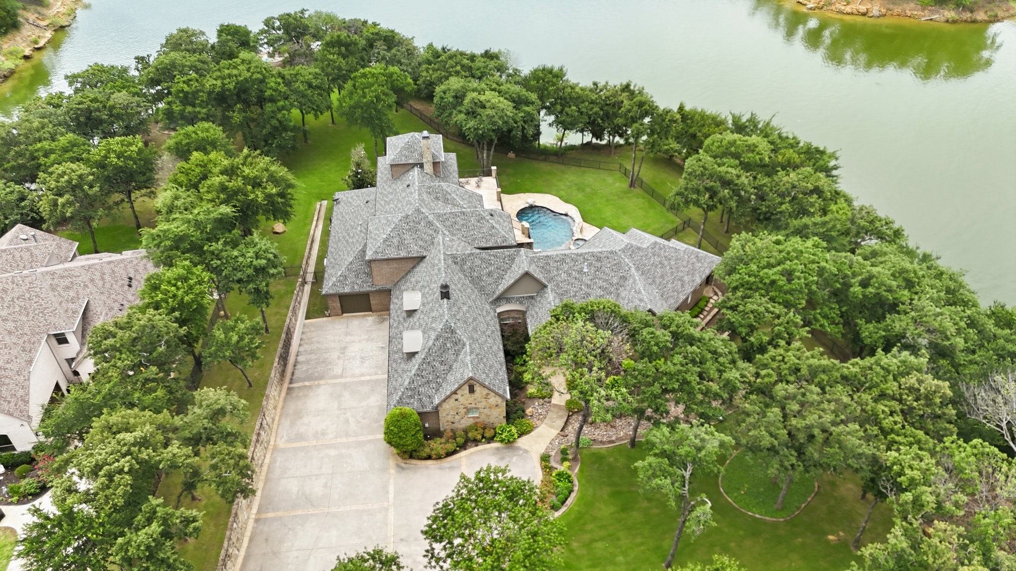 7 Hillview Court