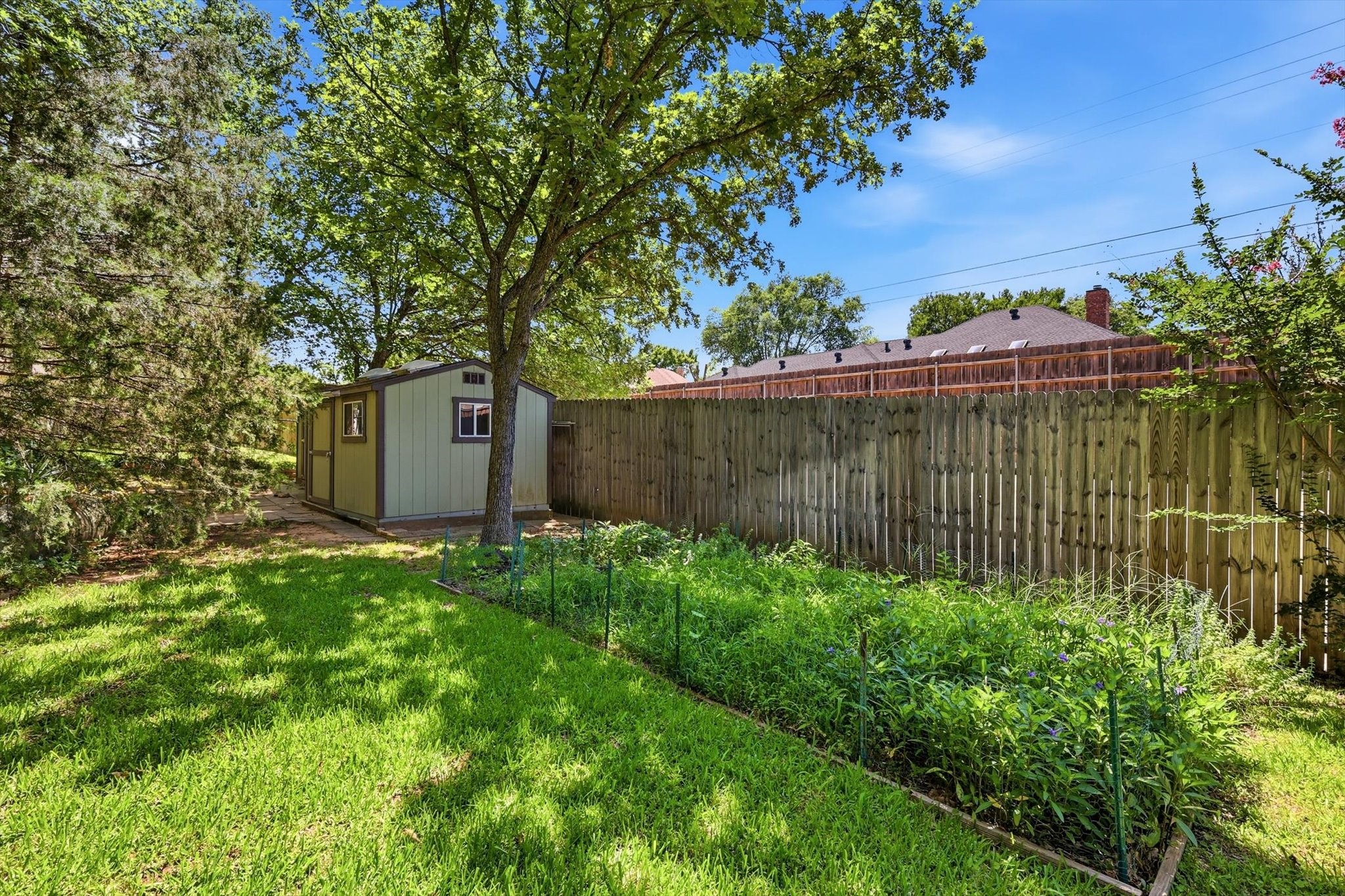 3813 Cambridge Circle W
