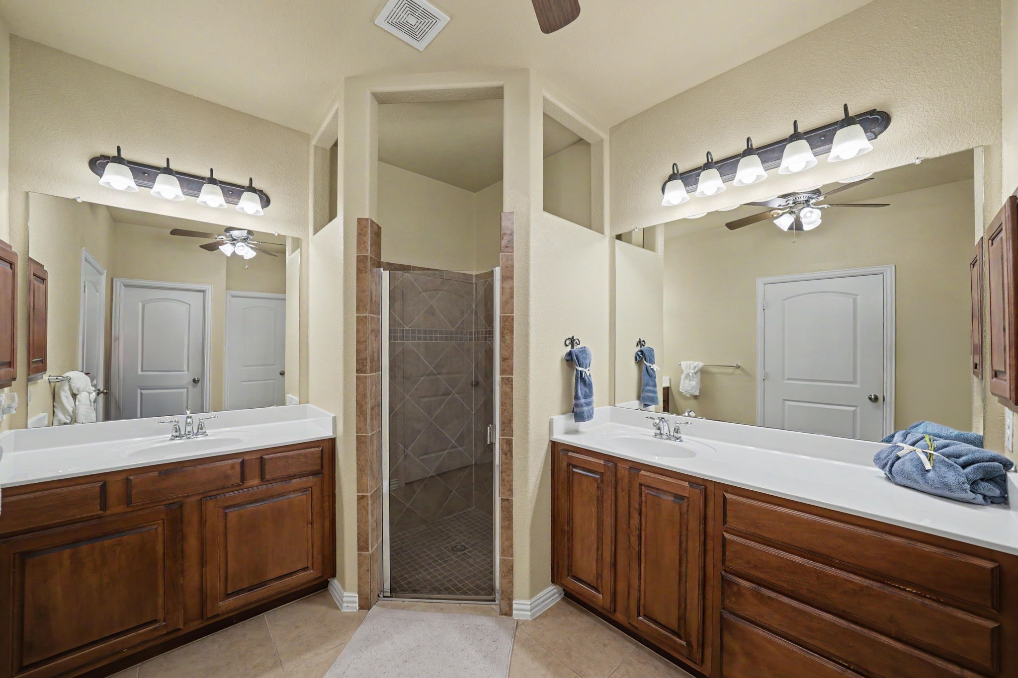 4541 Seventeen Lakes Court