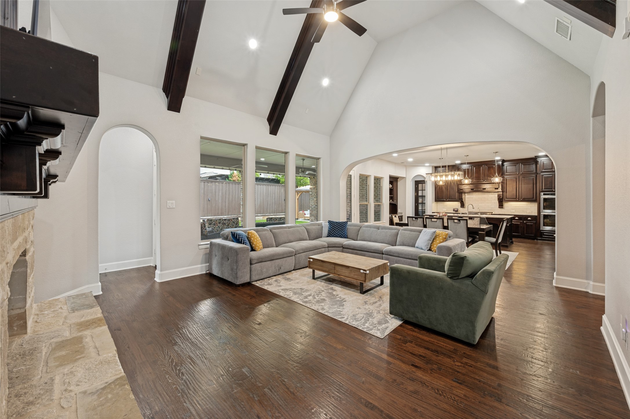 635 Fountainview Drive