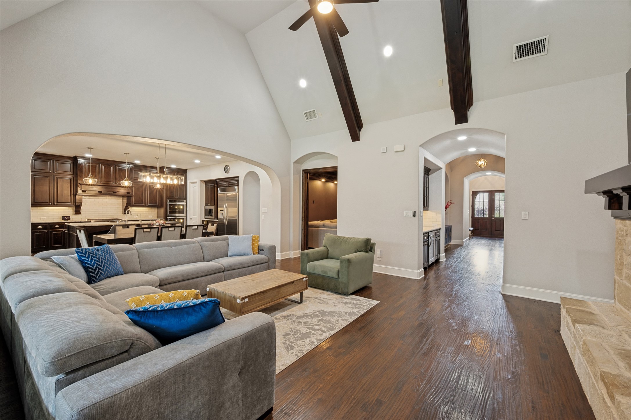 635 Fountainview Drive