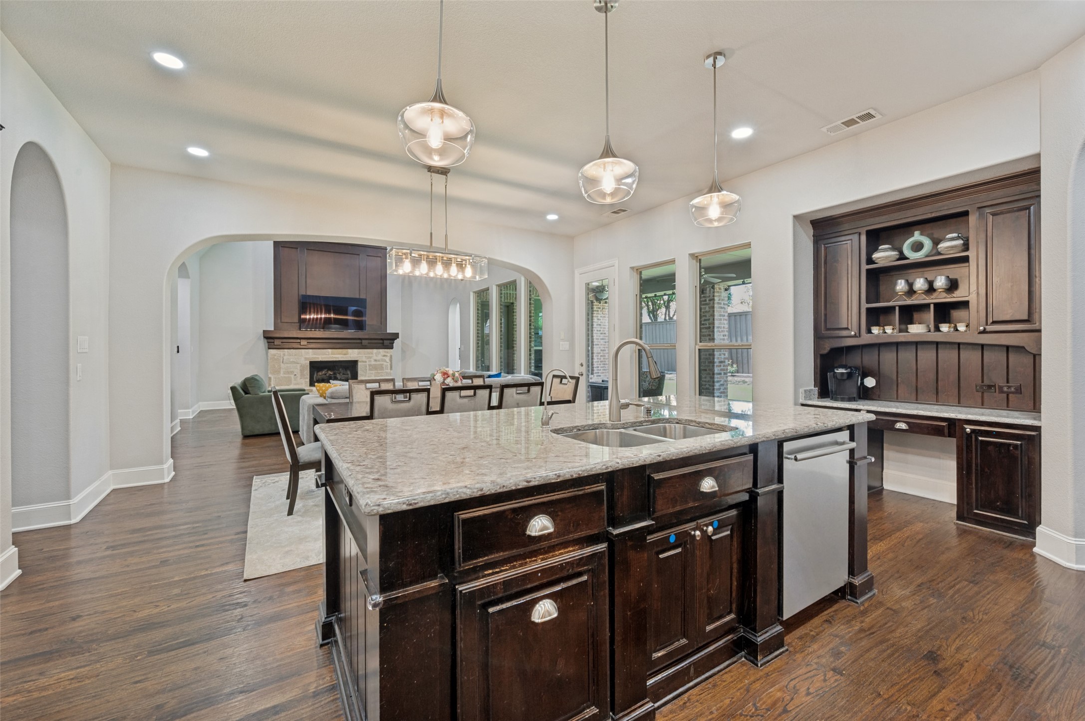 635 Fountainview Drive