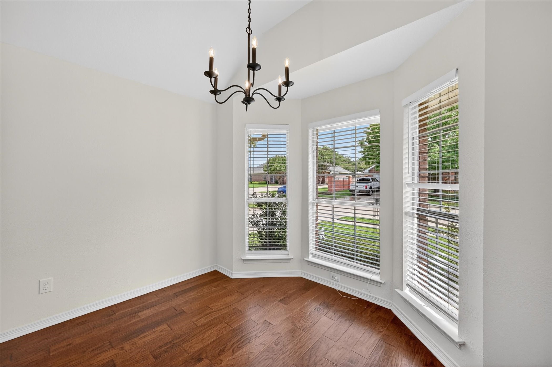 2212 Tiffany Glenn Court