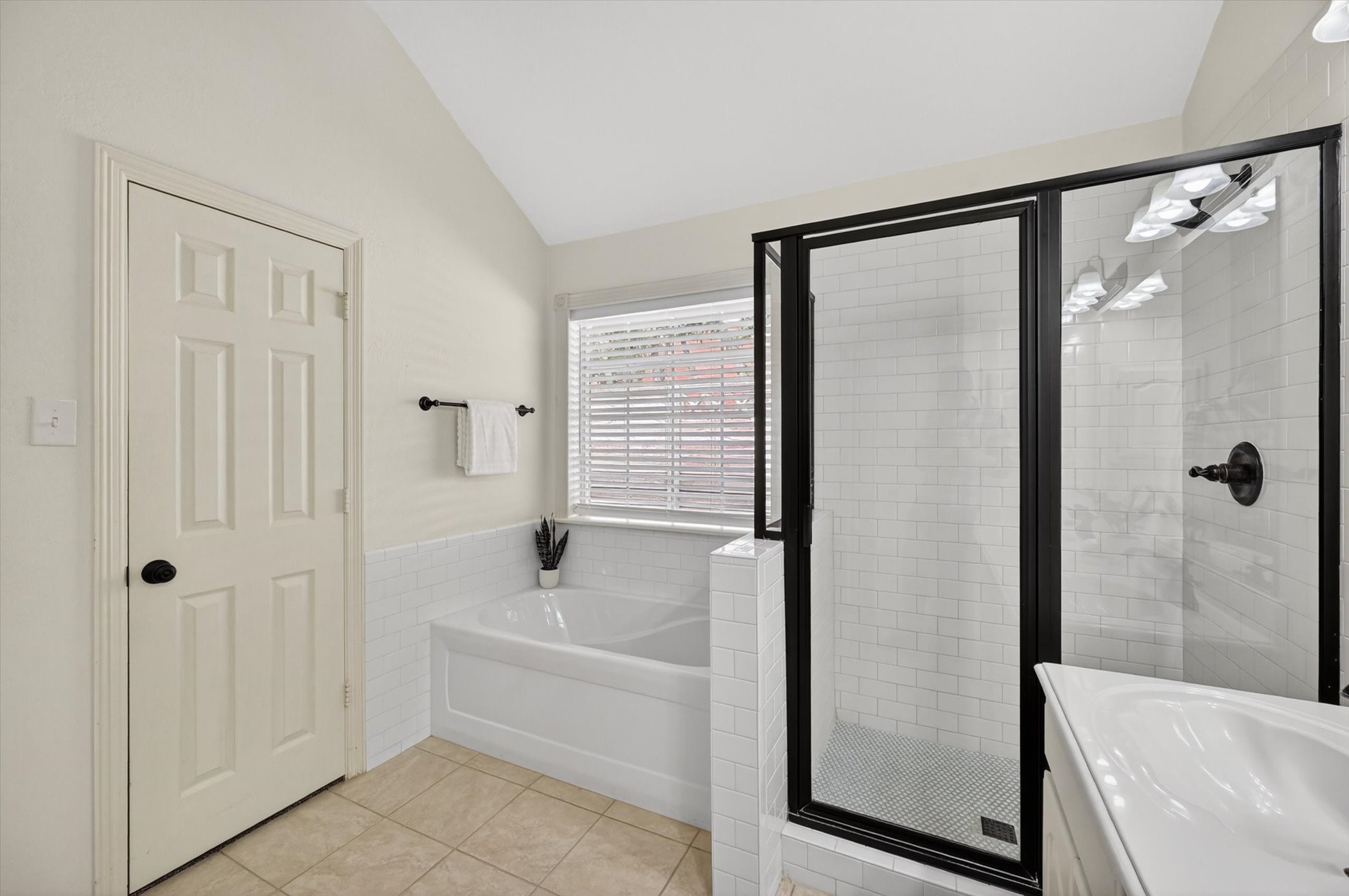 2212 Tiffany Glenn Court