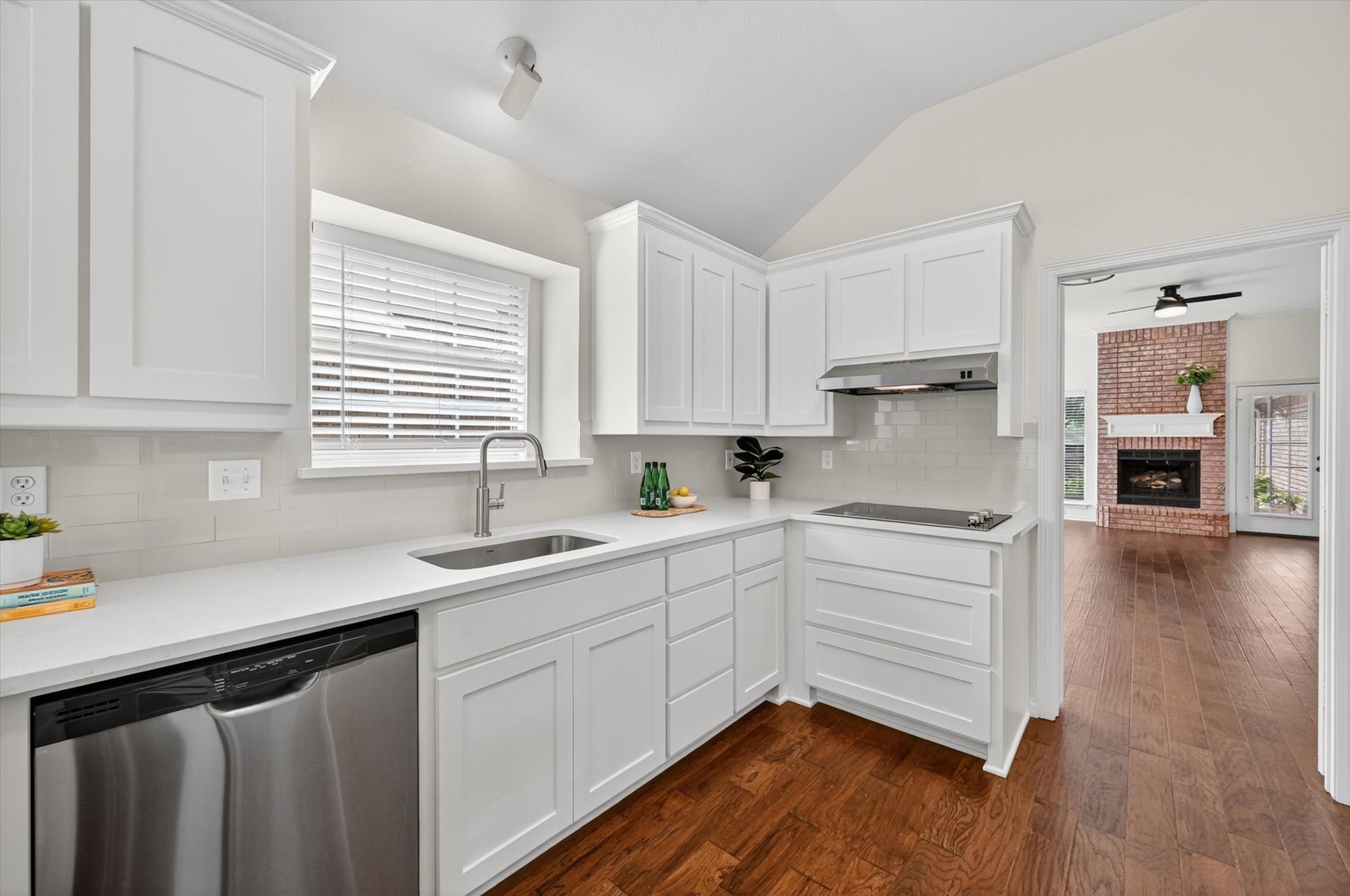 2212 Tiffany Glenn Court