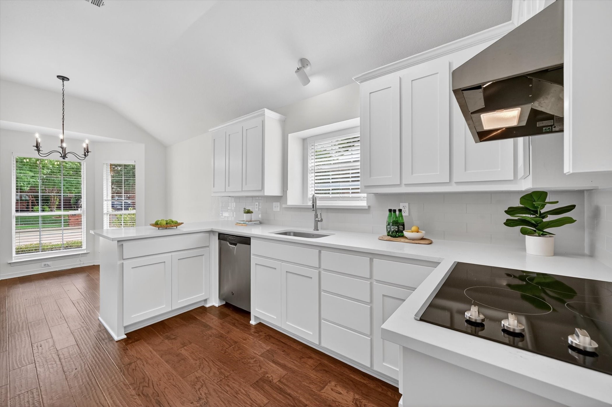 2212 Tiffany Glenn Court