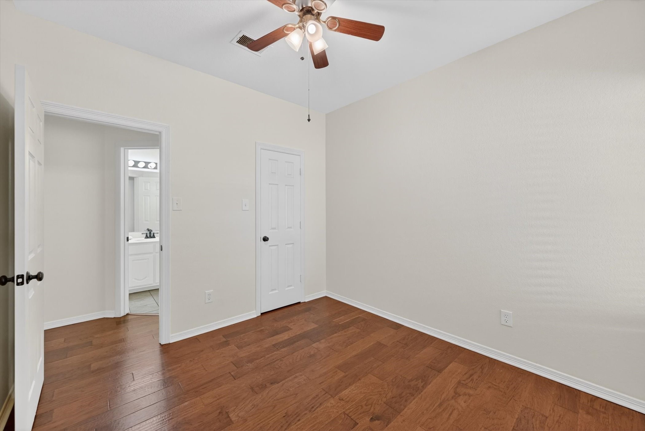 2212 Tiffany Glenn Court