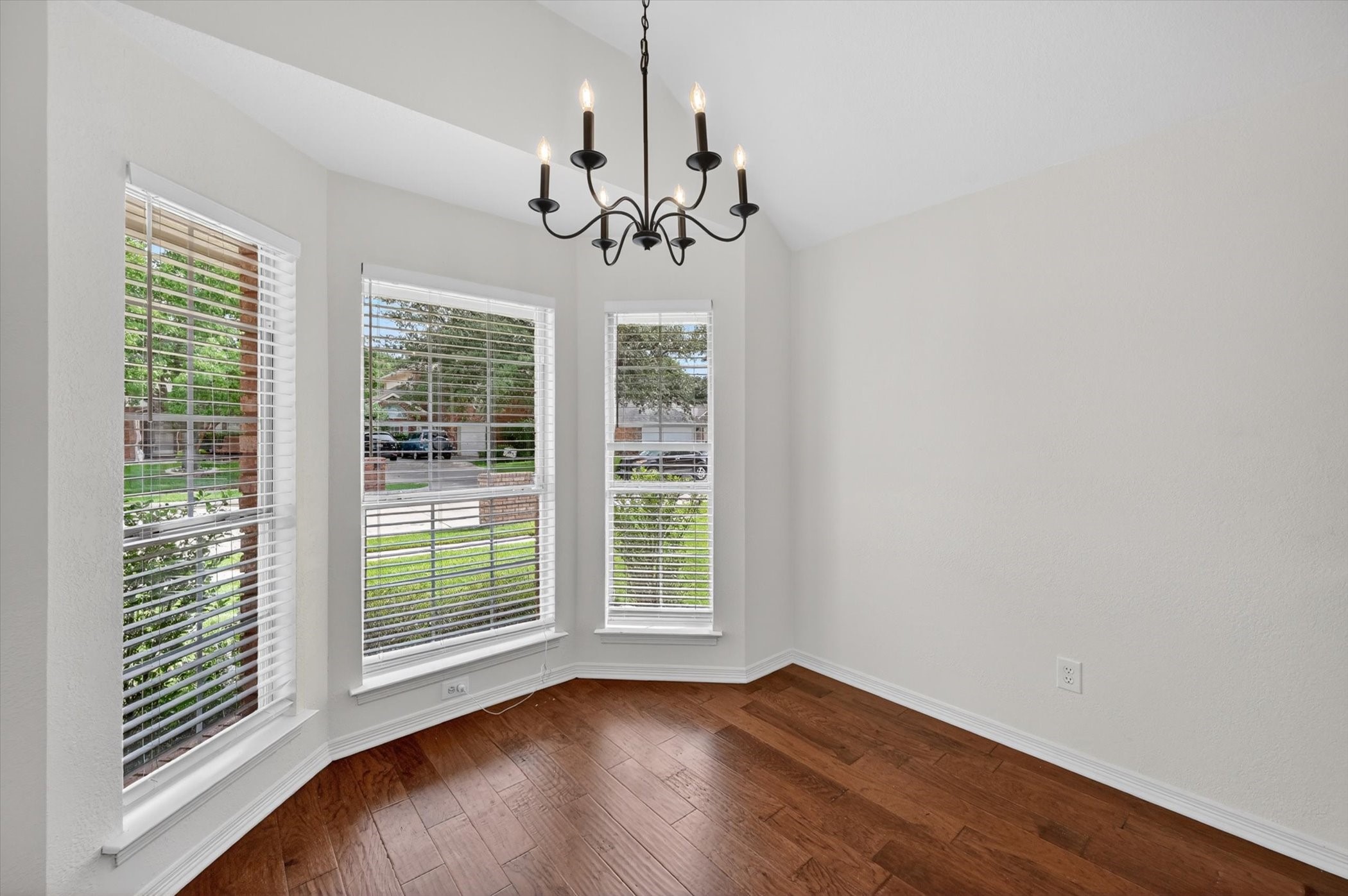 2212 Tiffany Glenn Court