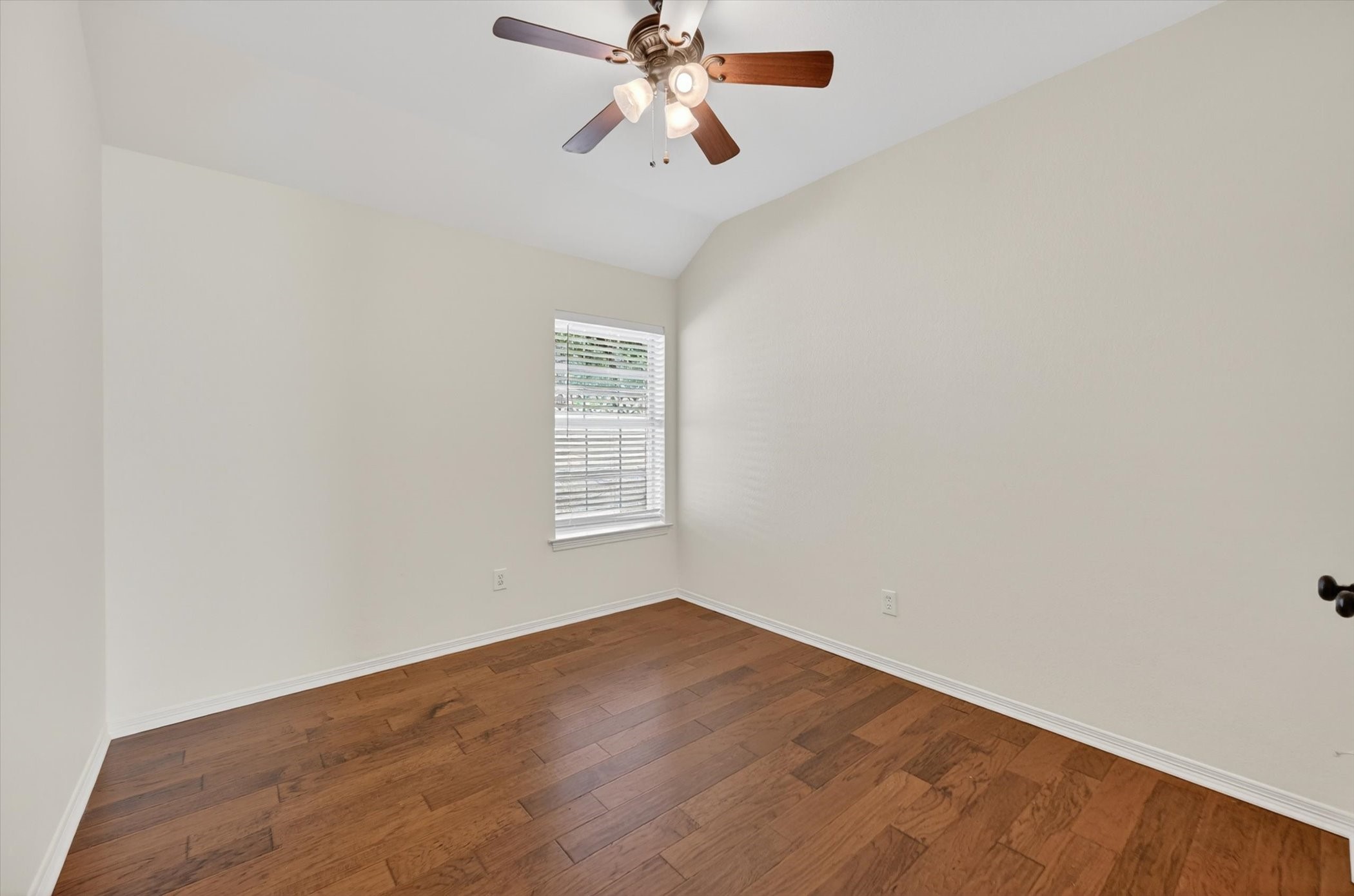 2212 Tiffany Glenn Court