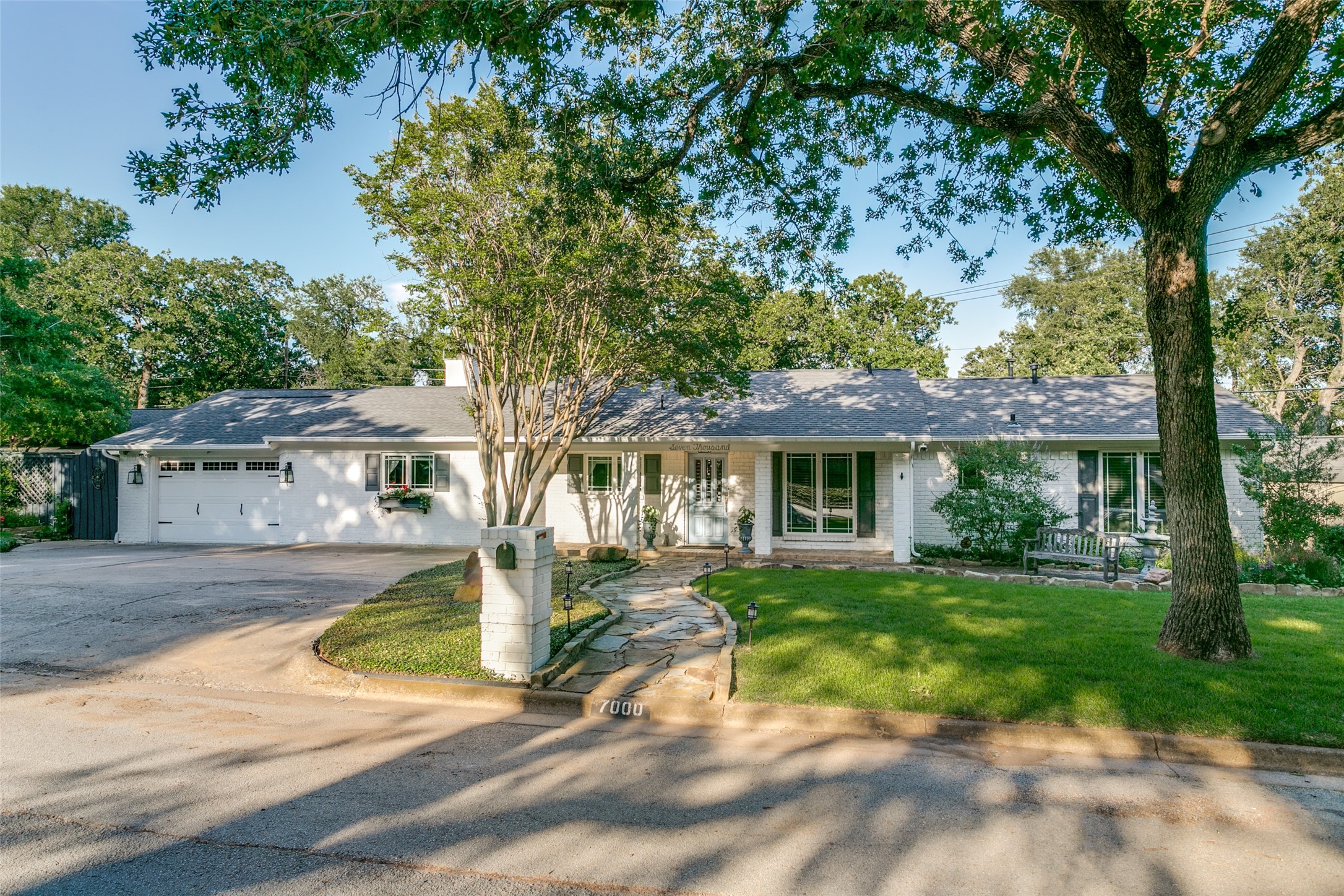 7000 Lowery Lane