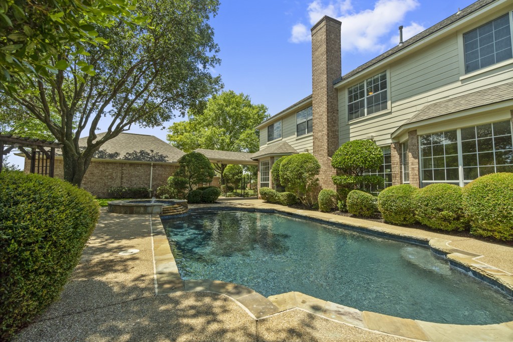 301 Lovegrass Lane
