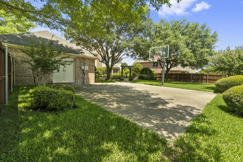 301 Lovegrass Lane