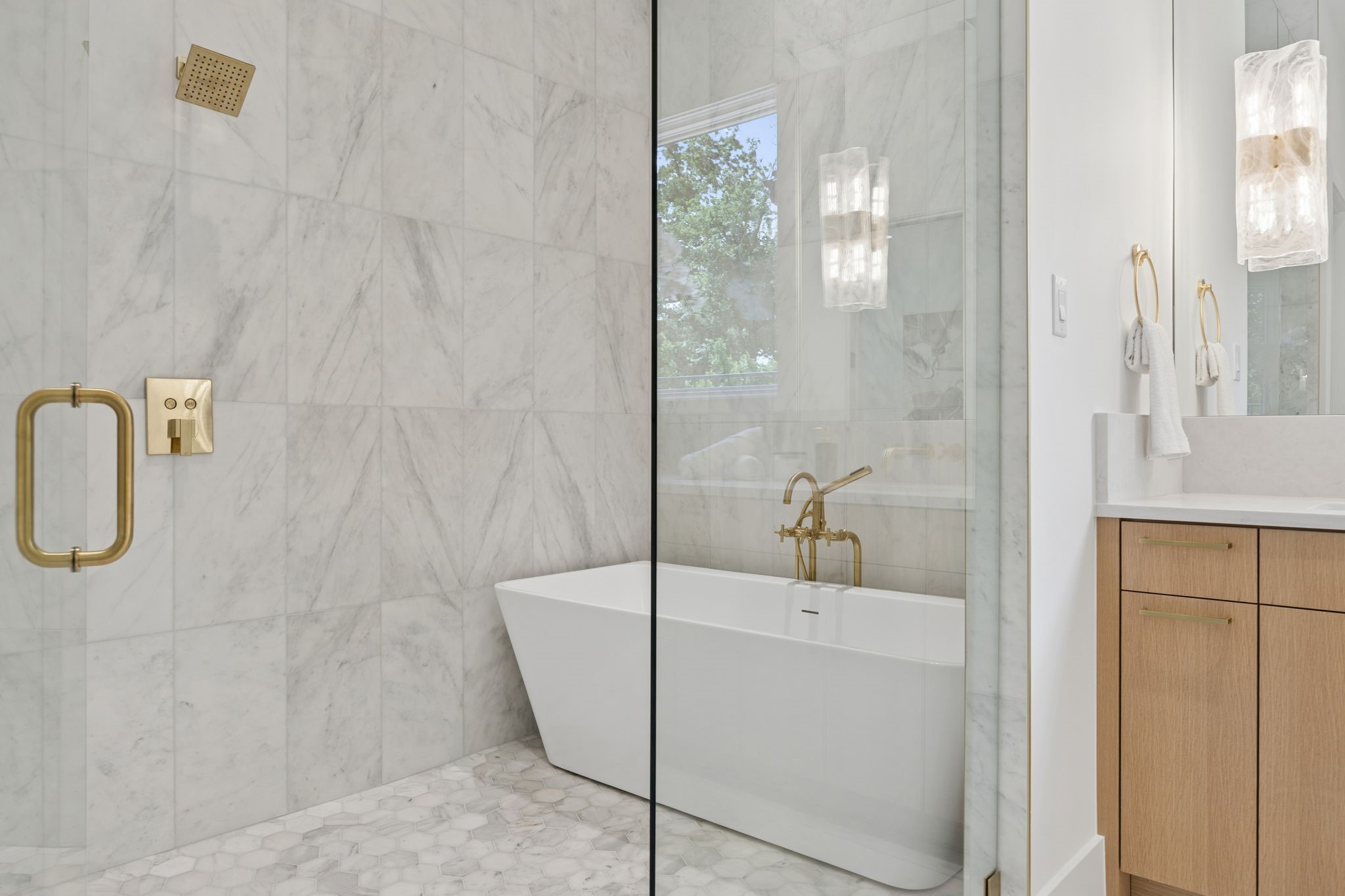 225 Metairie Lane