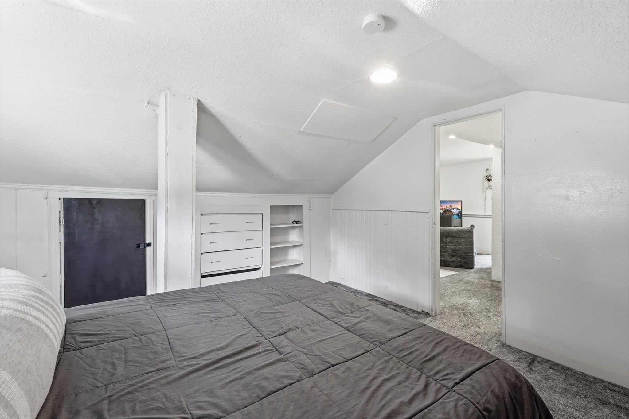 3601 Primrose Avenue