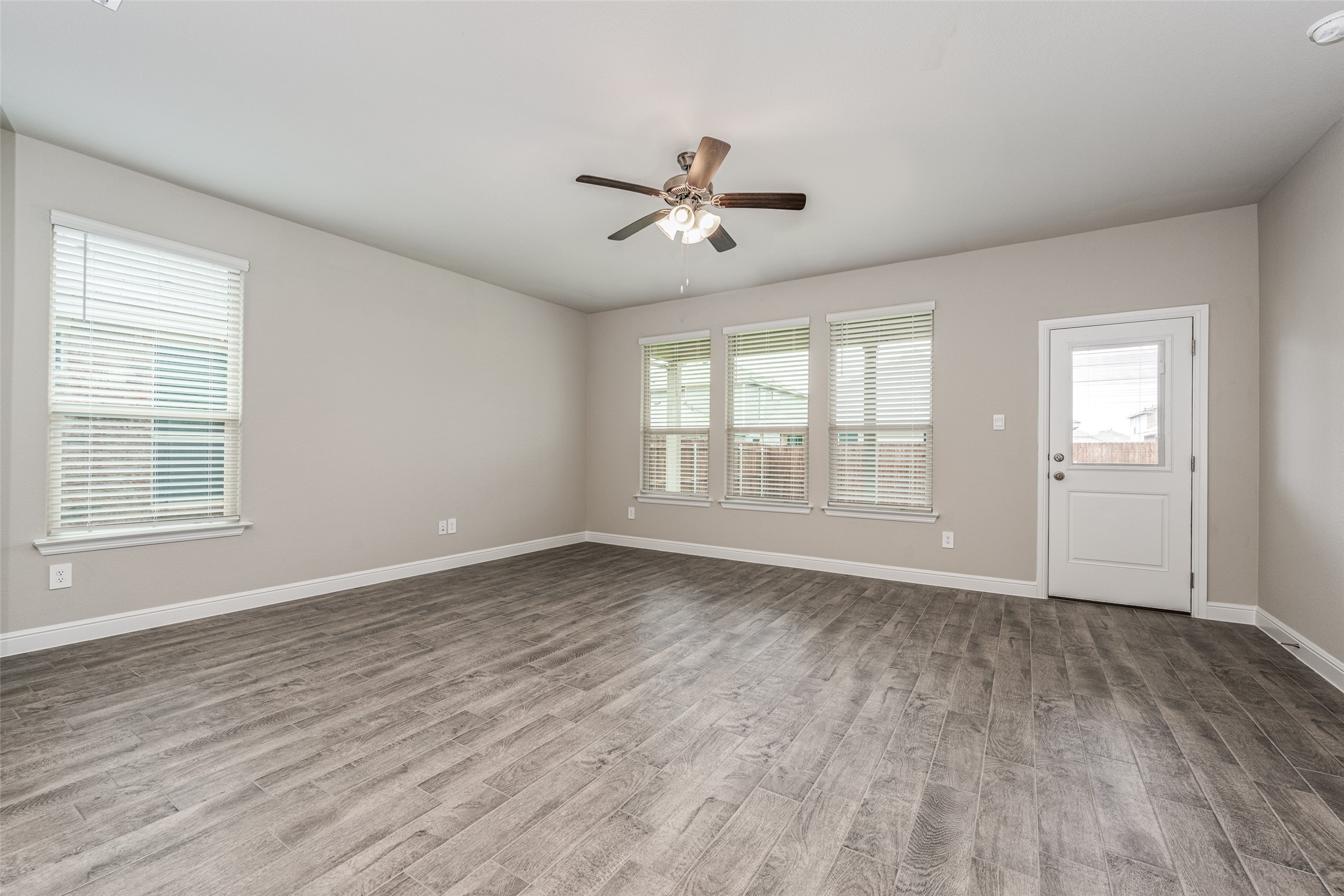 1224 Southwark Drive