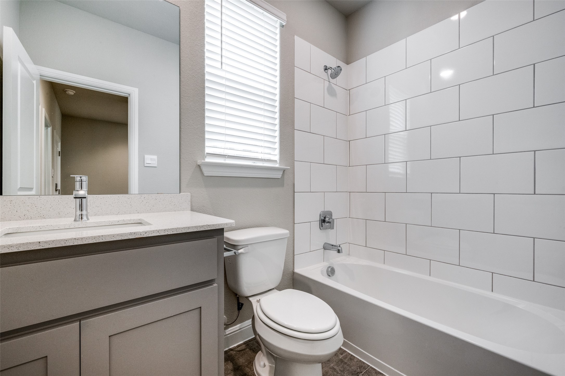 1224 Southwark Drive