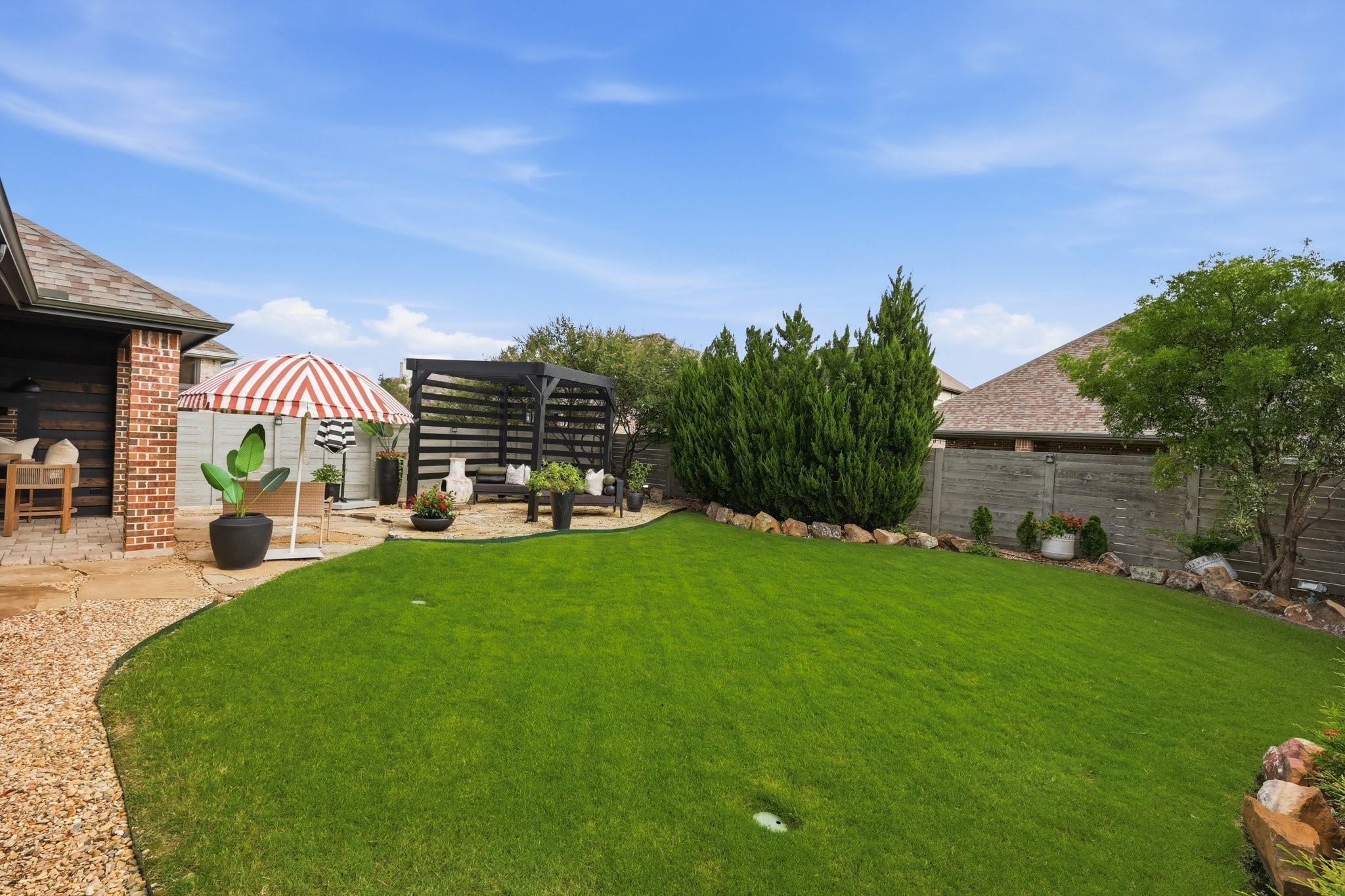 1112 Homestead Way