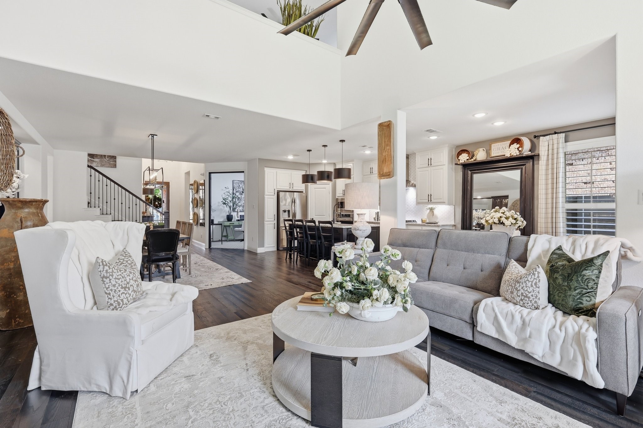 1112 Homestead Way