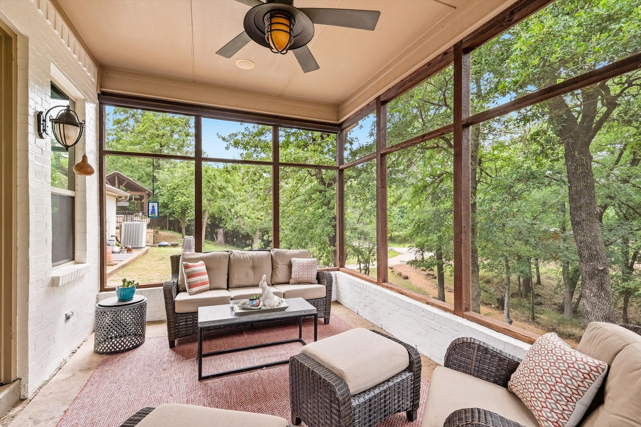 8001 Tudor Lane