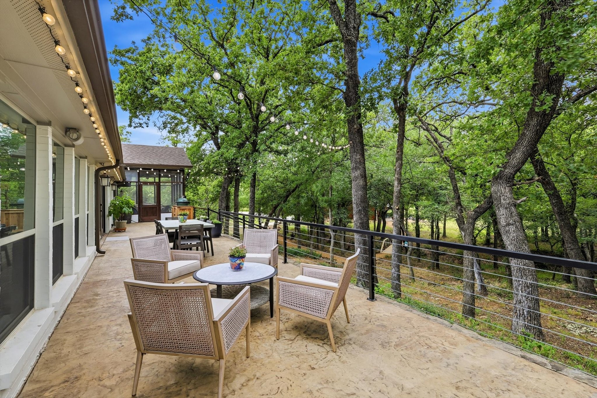 8001 Tudor Lane