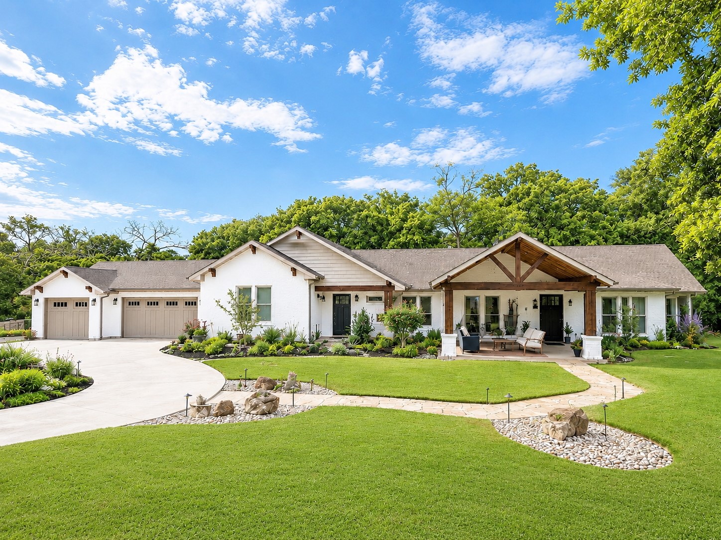 8001 Tudor Lane