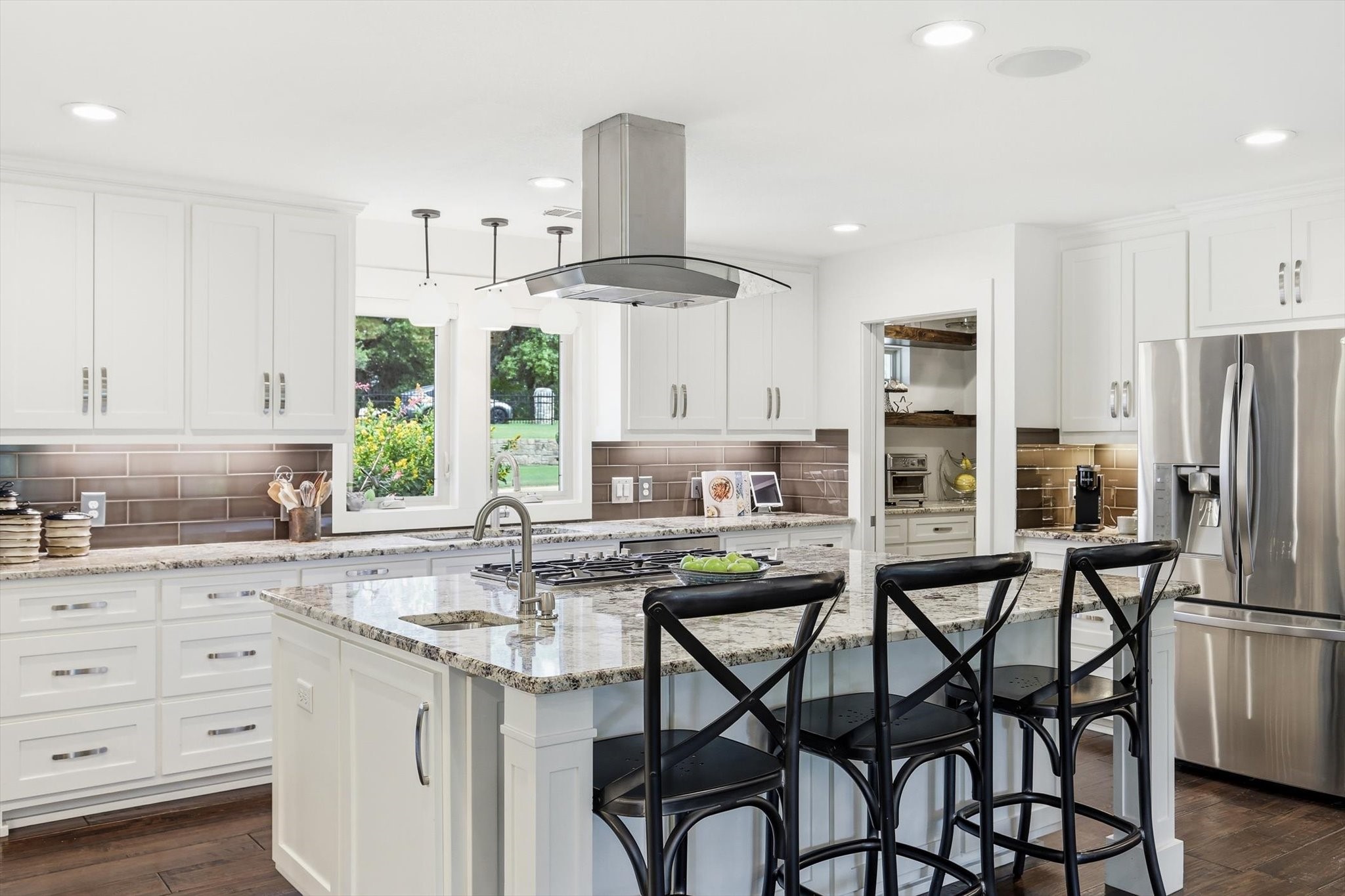 8001 Tudor Lane