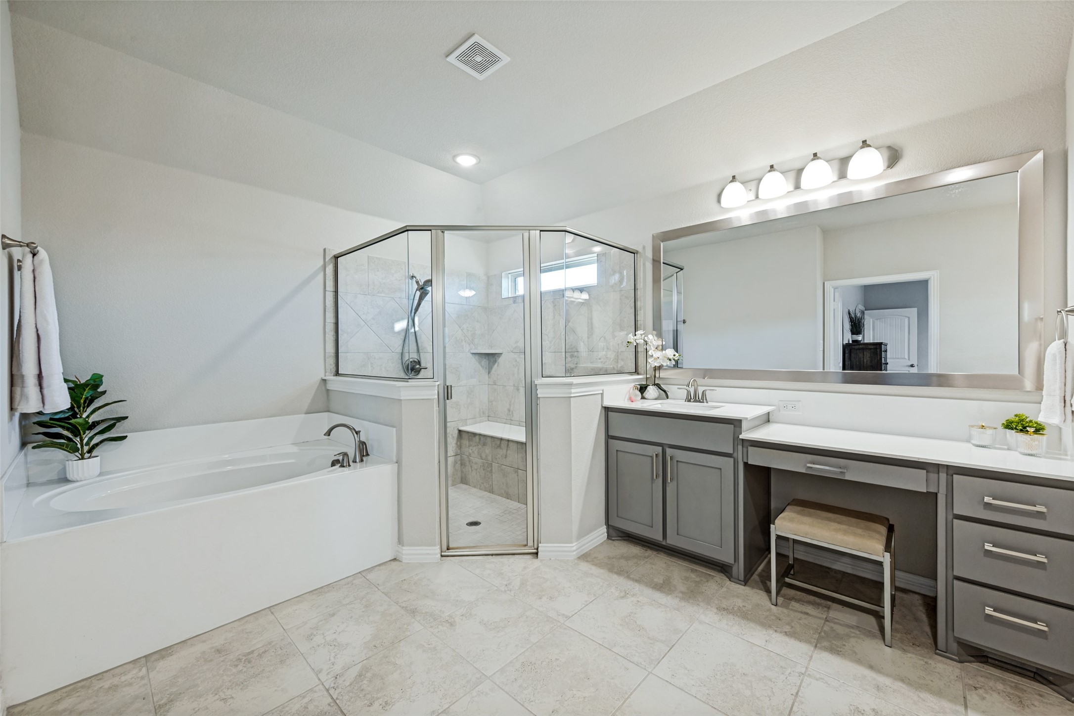 8624 Bricelyn Court